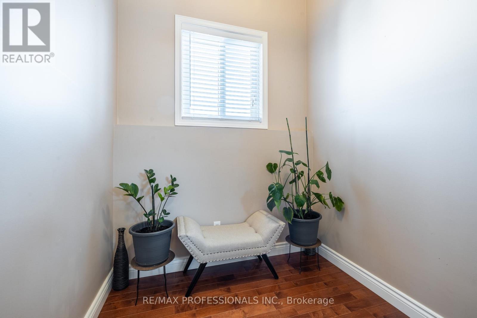 47 Mcnichol Drive, Cambridge, Ontario  N1P 1C9 - Photo 18 - X12403682