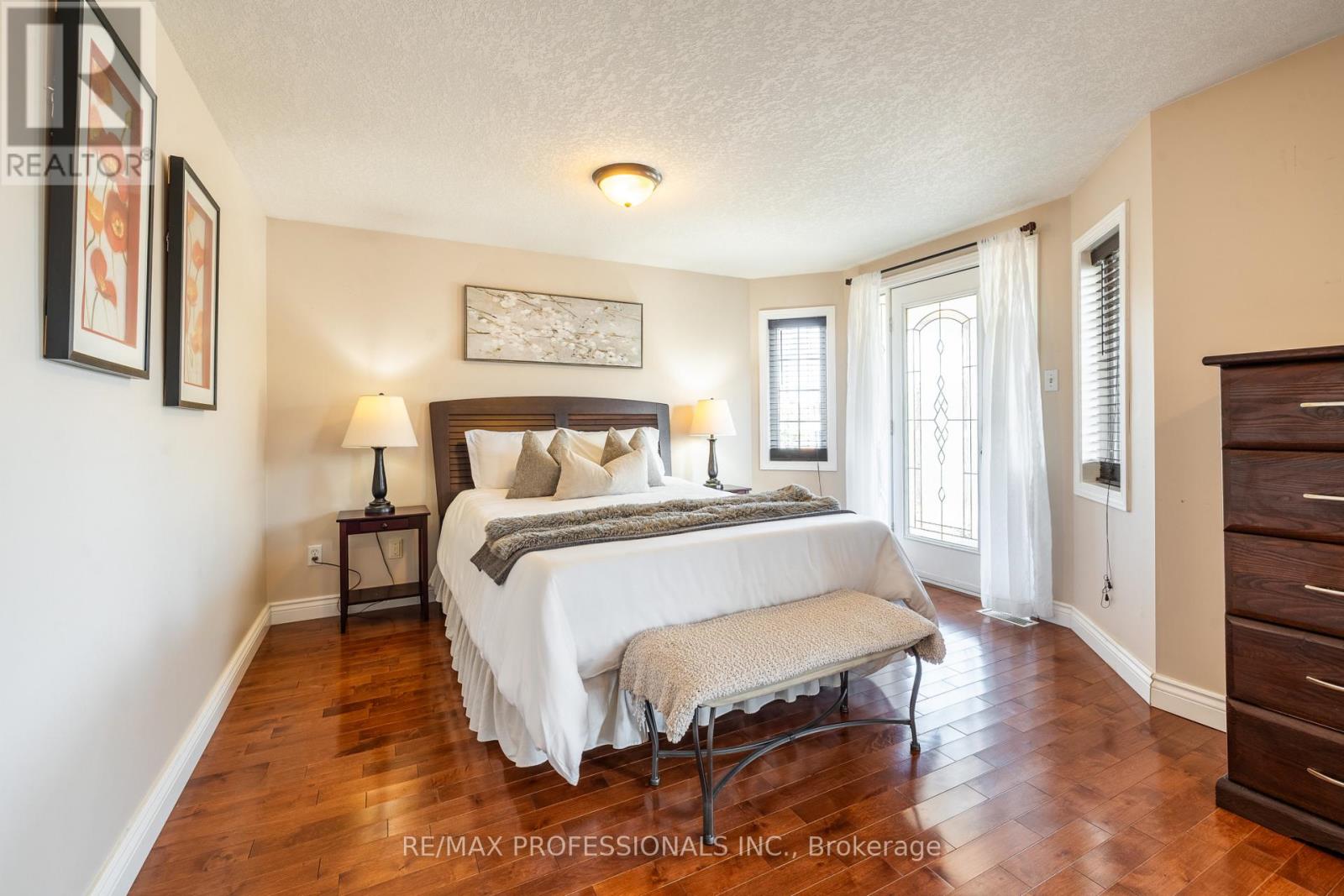 47 Mcnichol Drive, Cambridge, Ontario  N1P 1C9 - Photo 20 - X12403682