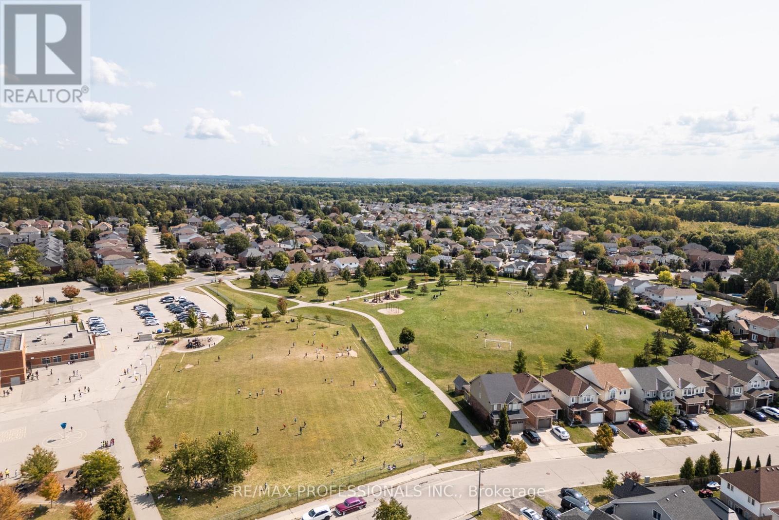 47 Mcnichol Drive, Cambridge, Ontario  N1P 1C9 - Photo 48 - X12403682