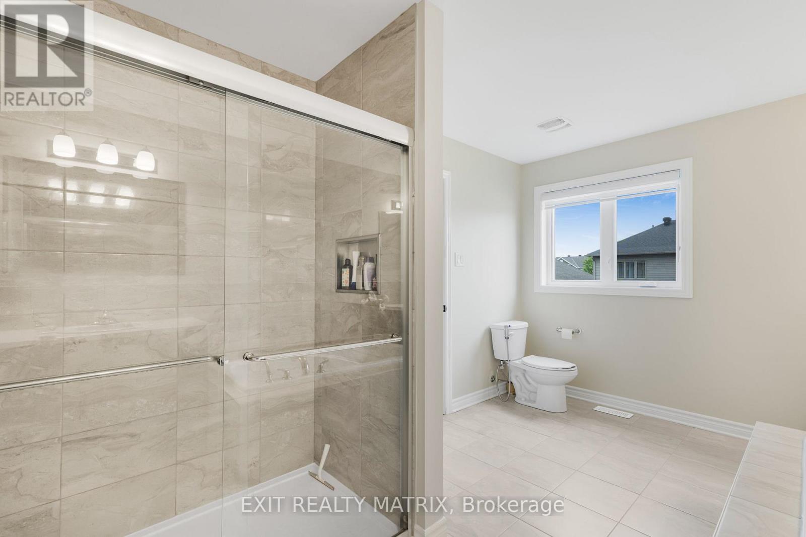 700 Namur Street, Russell, Ontario  K0A 1W0 - Photo 31 - X12374329