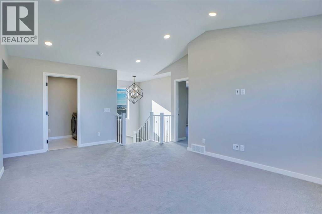 305 Lucas Place Nw, Calgary, Alberta  T3P 2E4 - Photo 25 - A2257129