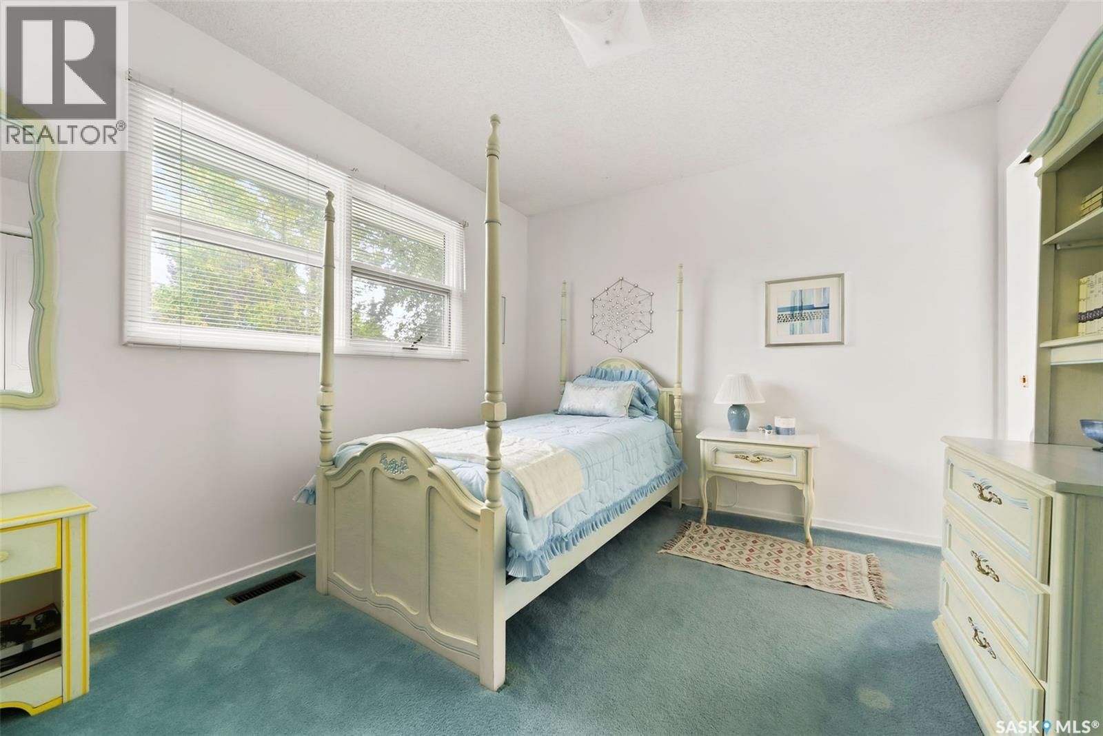 70 Lowry Place, Regina, Saskatchewan  S4S 6C7 - Photo 34 - SK018388