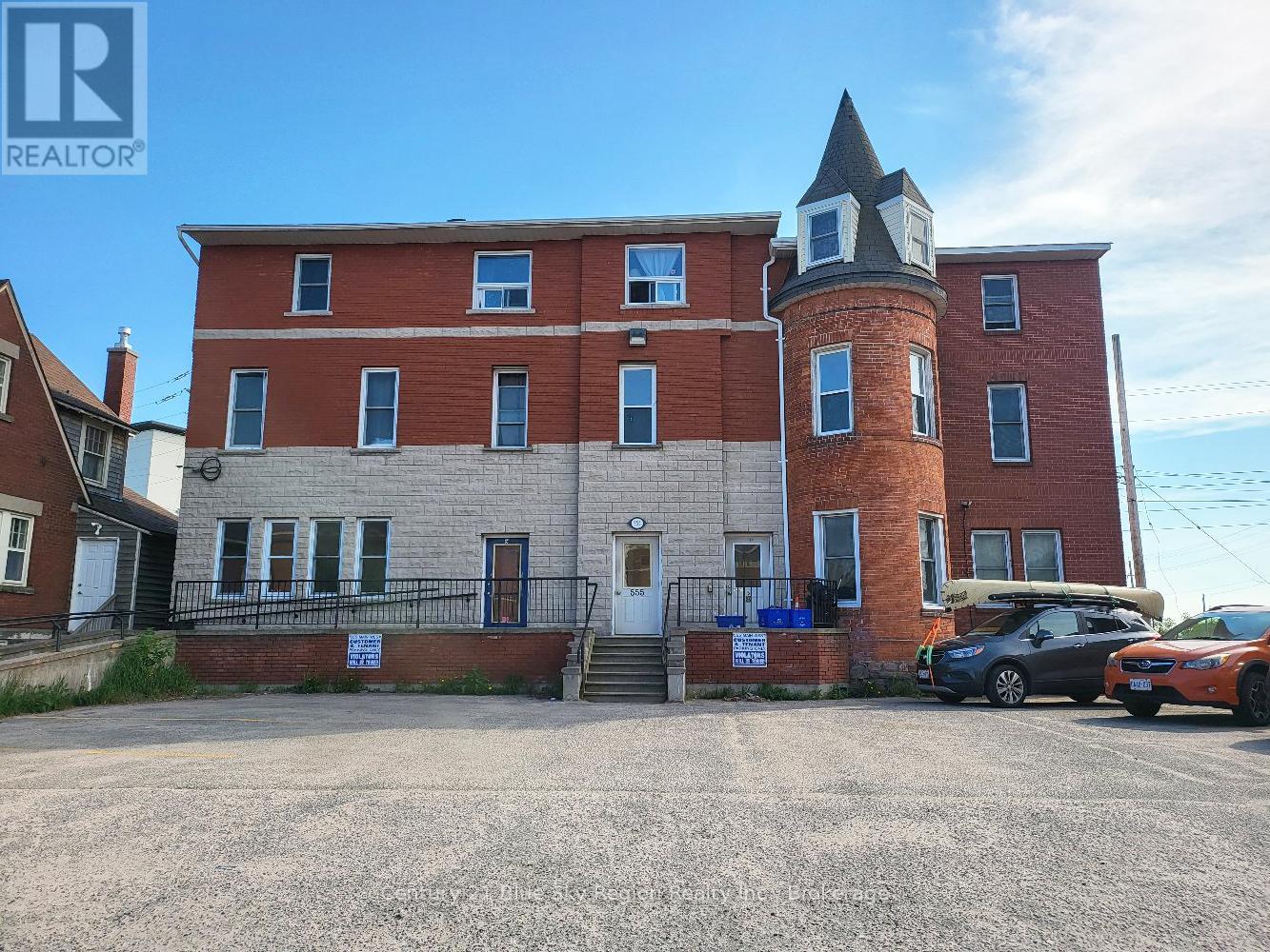 555 MAIN STREET W, North Bay, Ontario