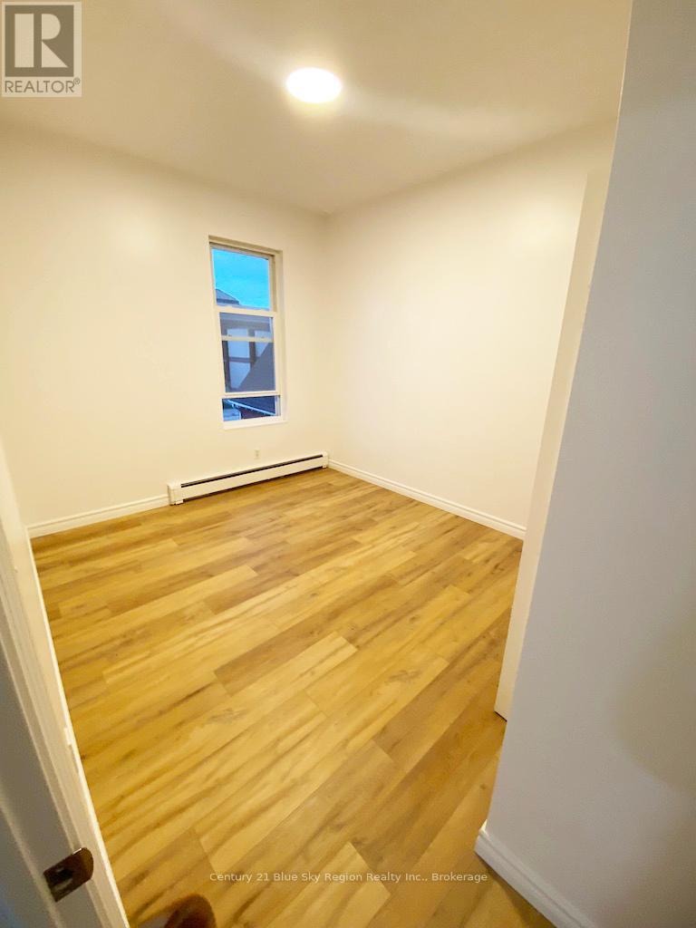 555 Main Street W, North Bay, Ontario  P1B 2V3 - Photo 11 - X12403832
