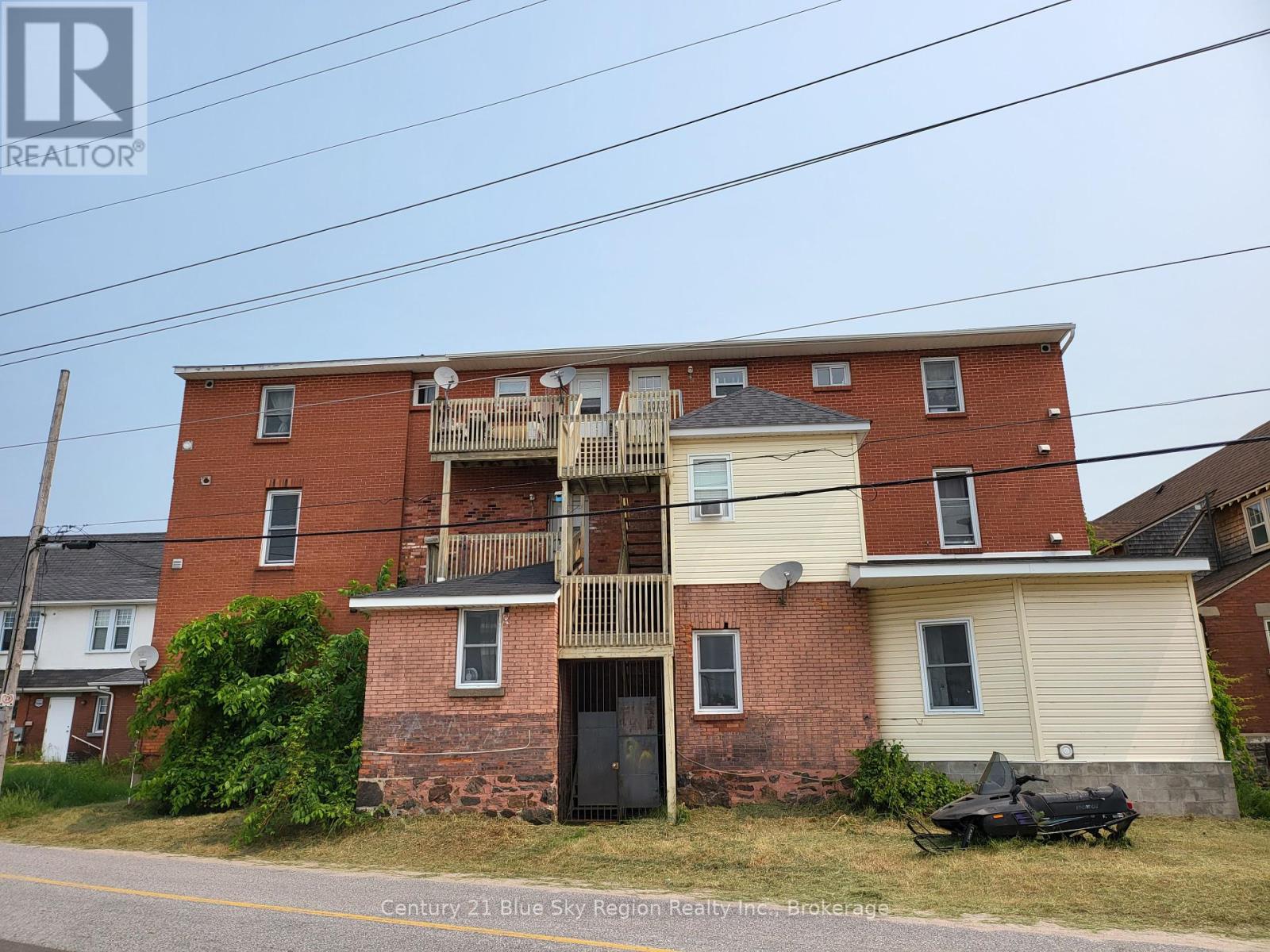 555 Main Street W, North Bay, Ontario  P1B 2V3 - Photo 3 - X12403832