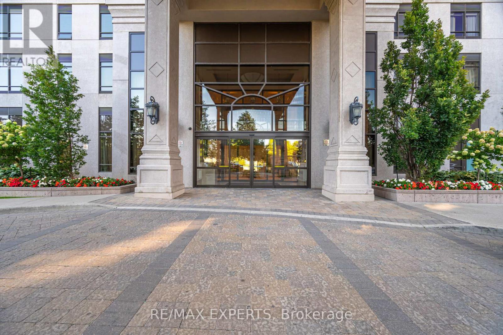 809 - 9255 Jane Street, Vaughan, Ontario  L6A 0K1 - Photo 3 - N12403466