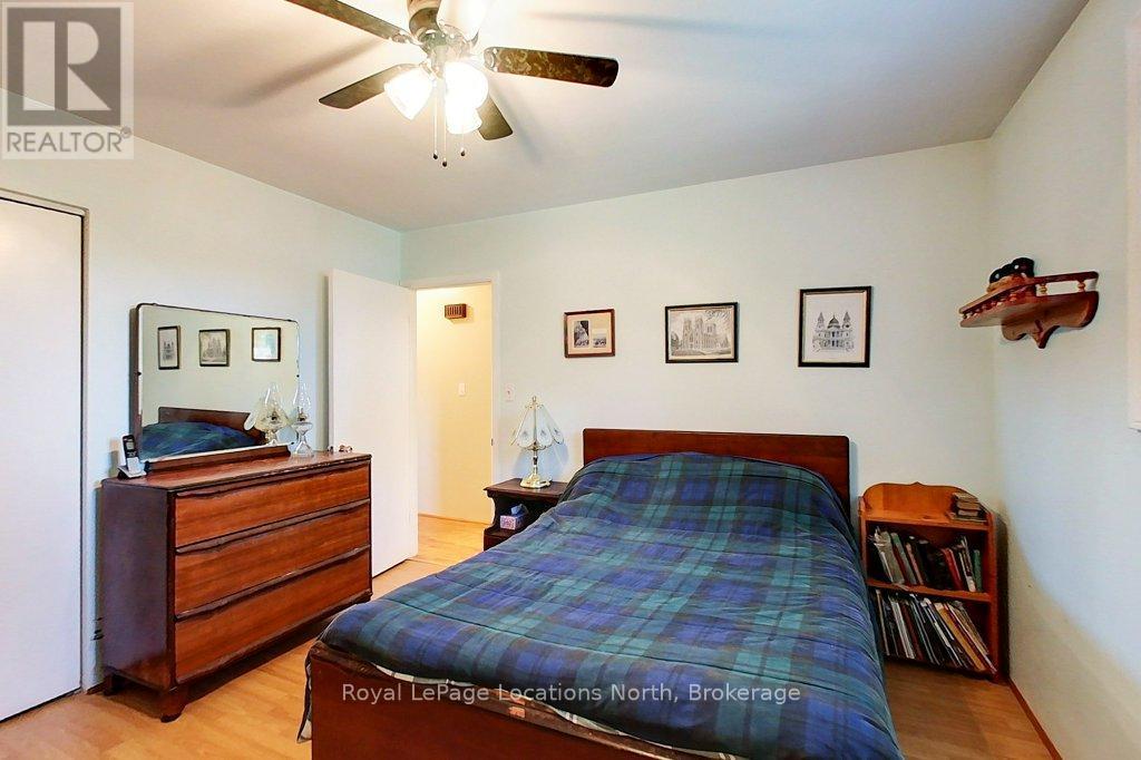 151 Gardiner Street, Meaford, Ontario  N4L 1X6 - Photo 17 - X12403824
