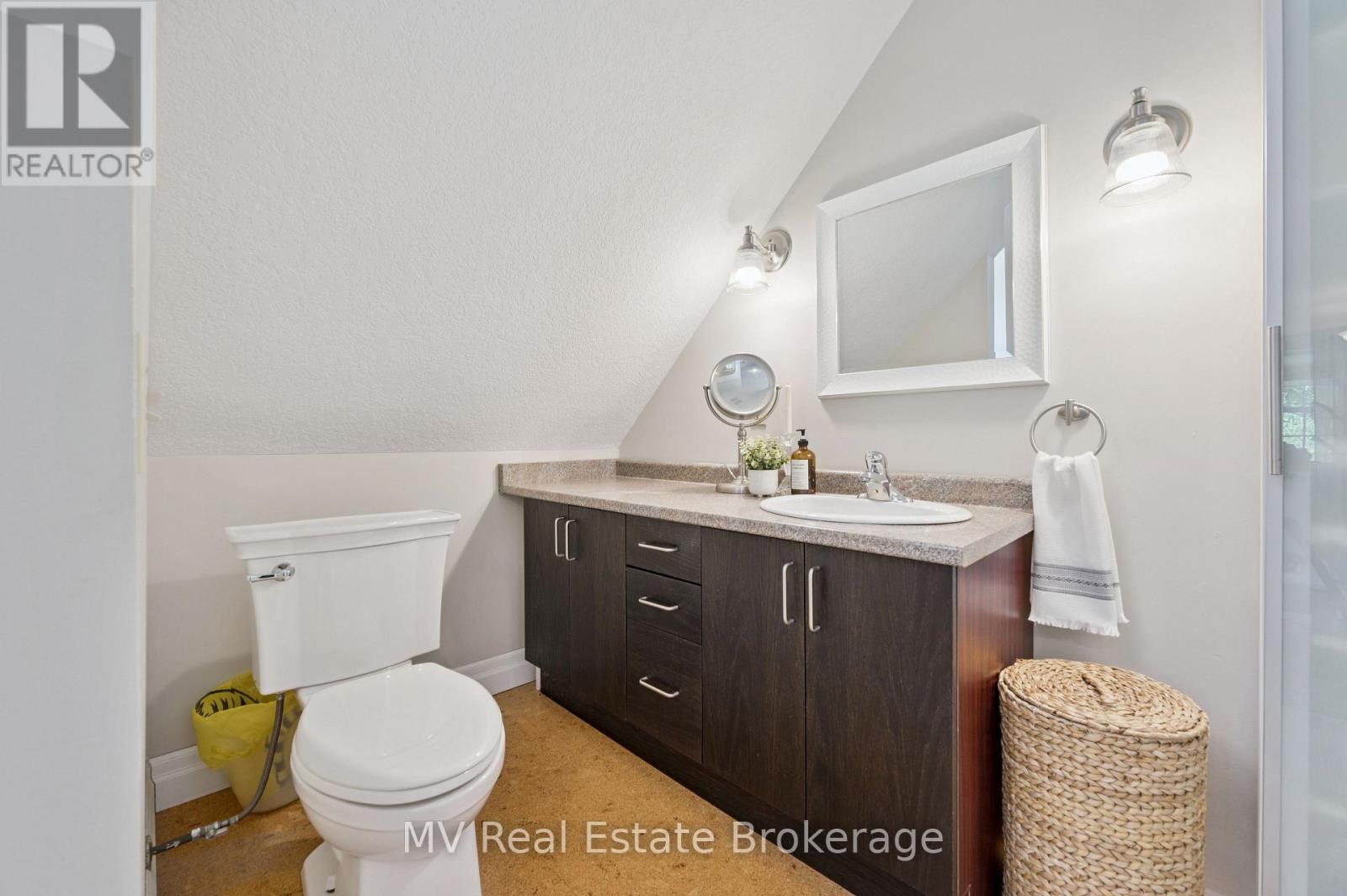 322 North Street, Centre Wellington (Elora/salem), Ontario  N0B 1S0 - Photo 36 - X12403880