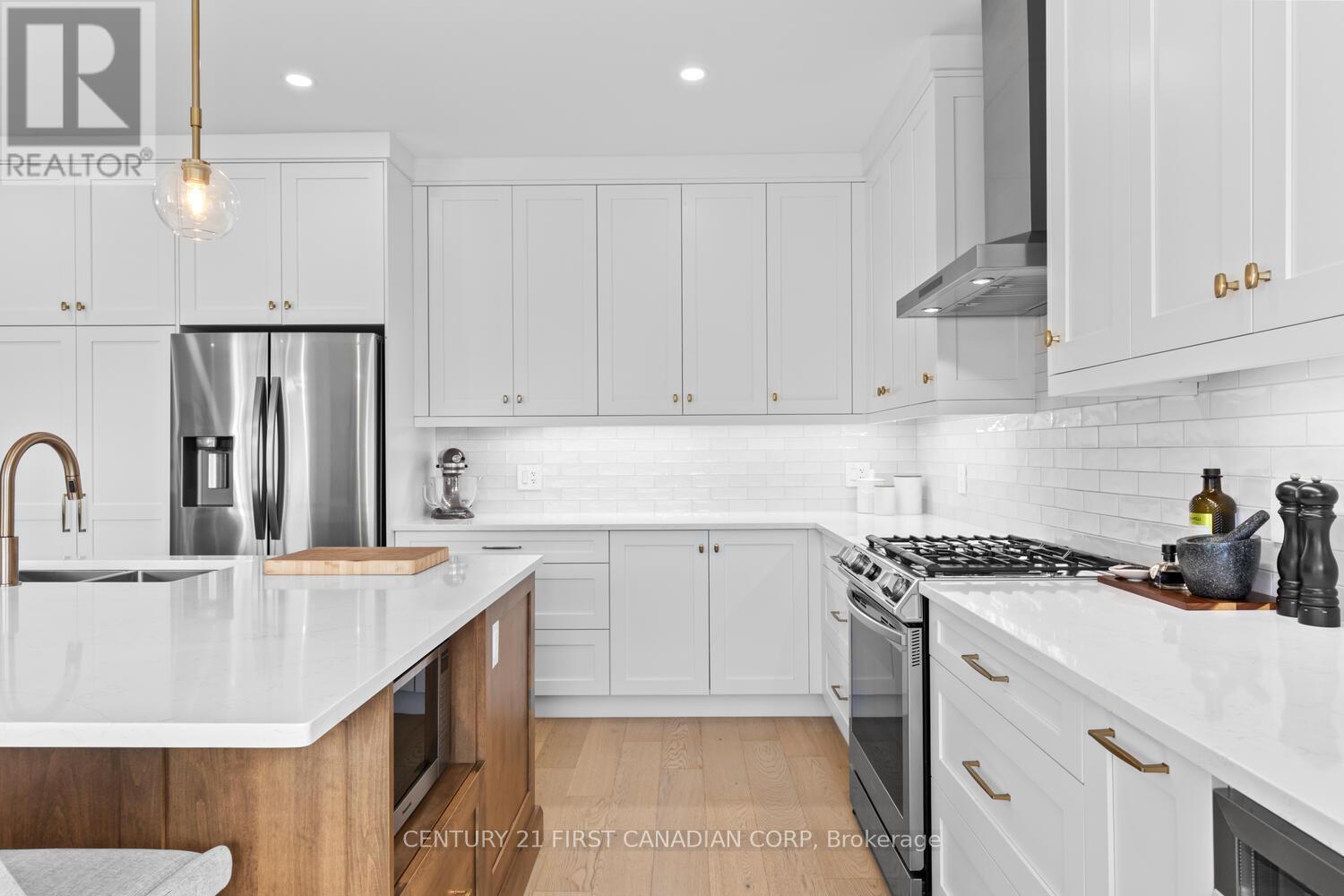 1907 Fountain Grass Drive, London South, Ontario  N6K 0M2 - Photo 18 - X12403871