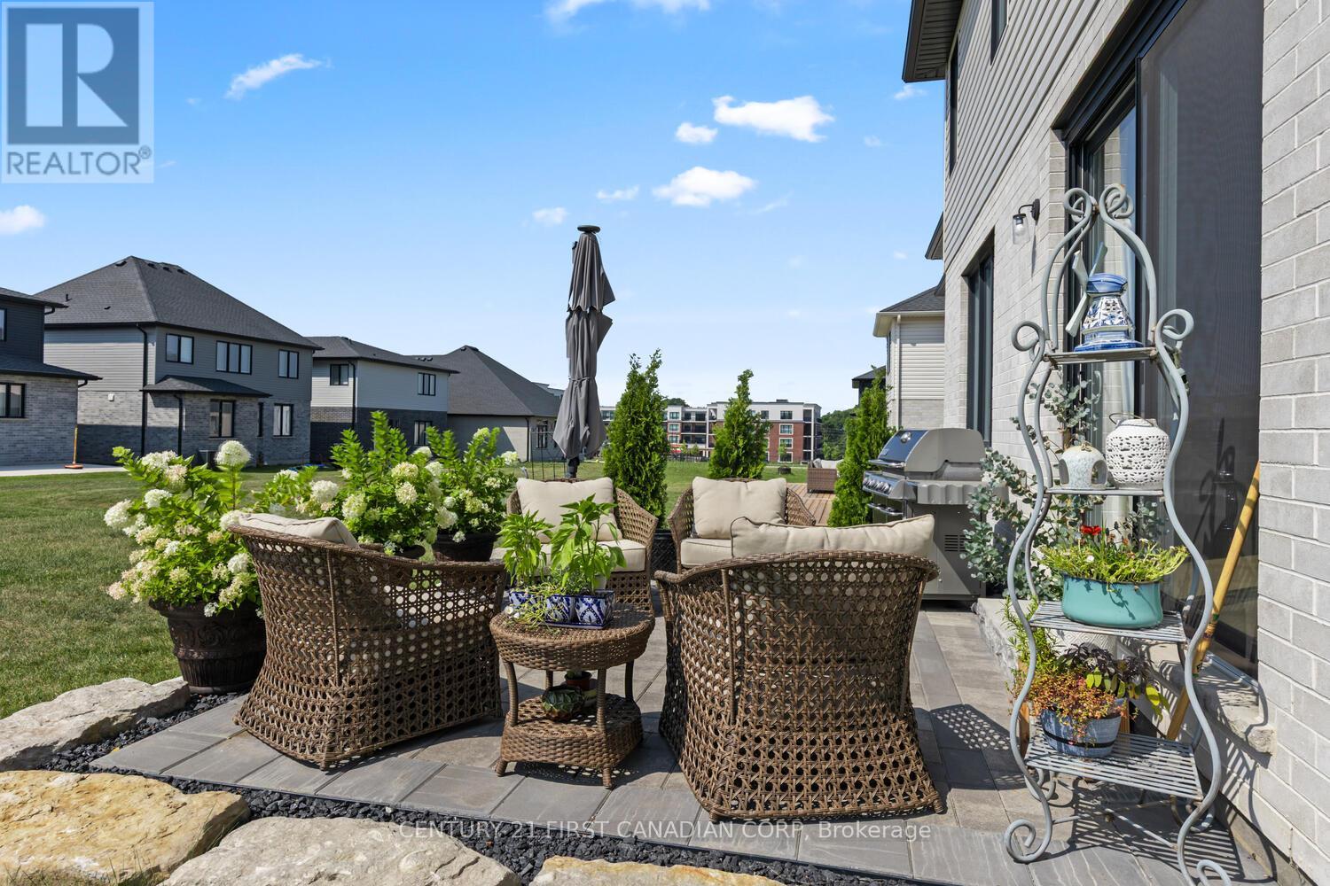 1907 Fountain Grass Drive, London South, Ontario  N6K 0M2 - Photo 46 - X12403871