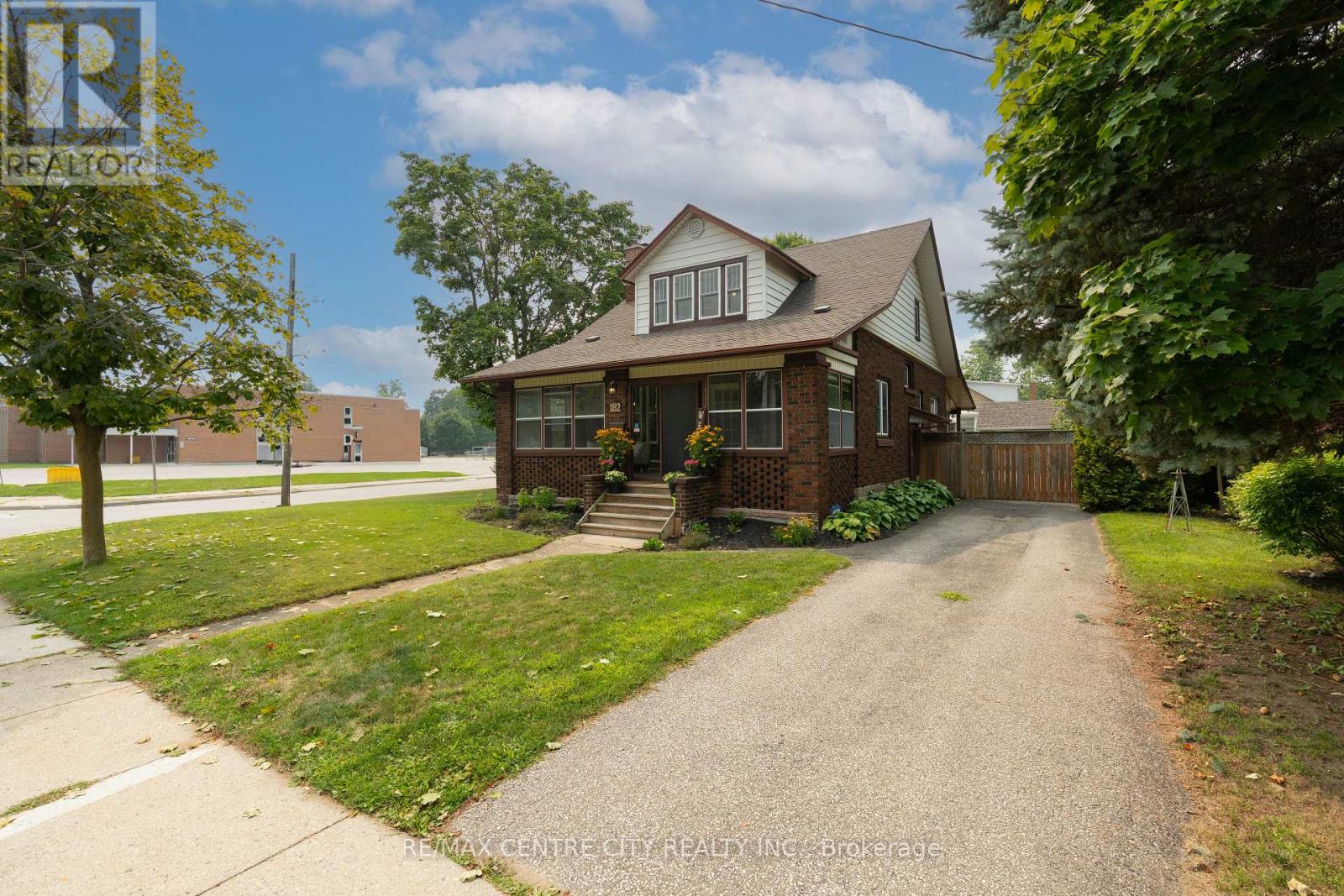 182 JOHN STREET S, Aylmer, Ontario