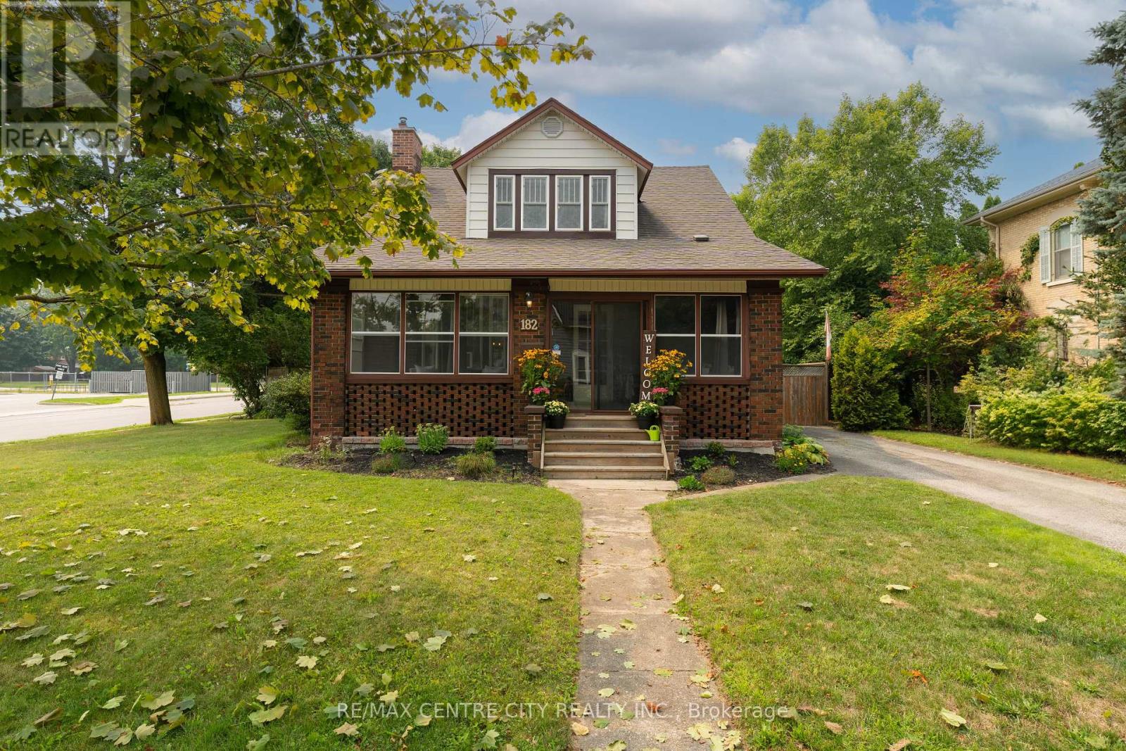 182 John Street S, Aylmer, Ontario  N5H 2C5 - Photo 2 - X12403876