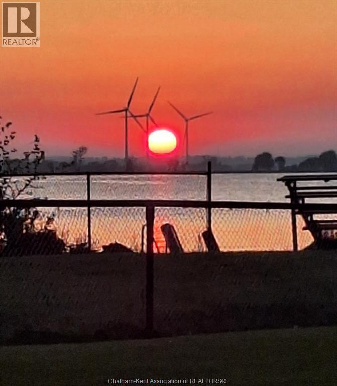 1040 Kerr Avenue, Erieau, Ontario  N0P 1N0 - Photo 38 - 25022992