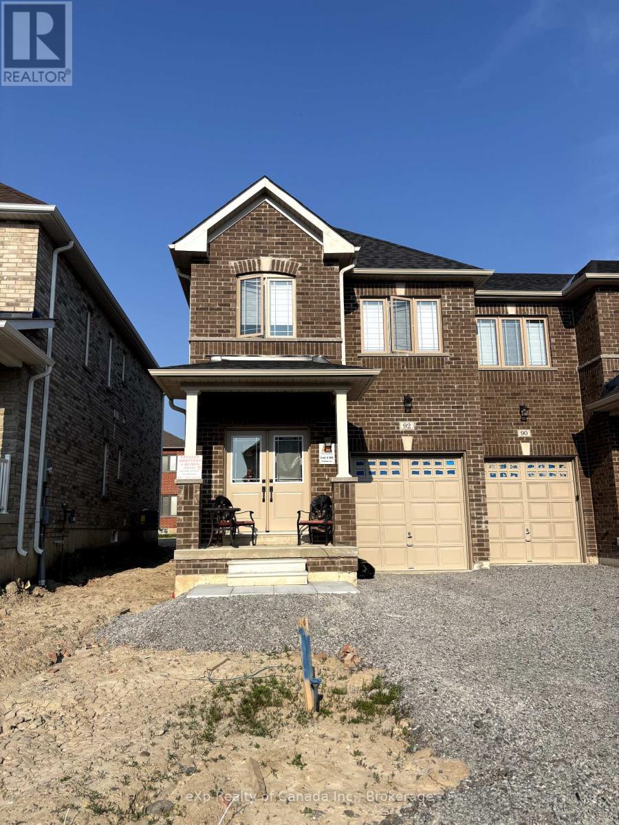 92 Baker Street, Thorold, Ontario  L2V 0N1 - Photo 2 - X12216414
