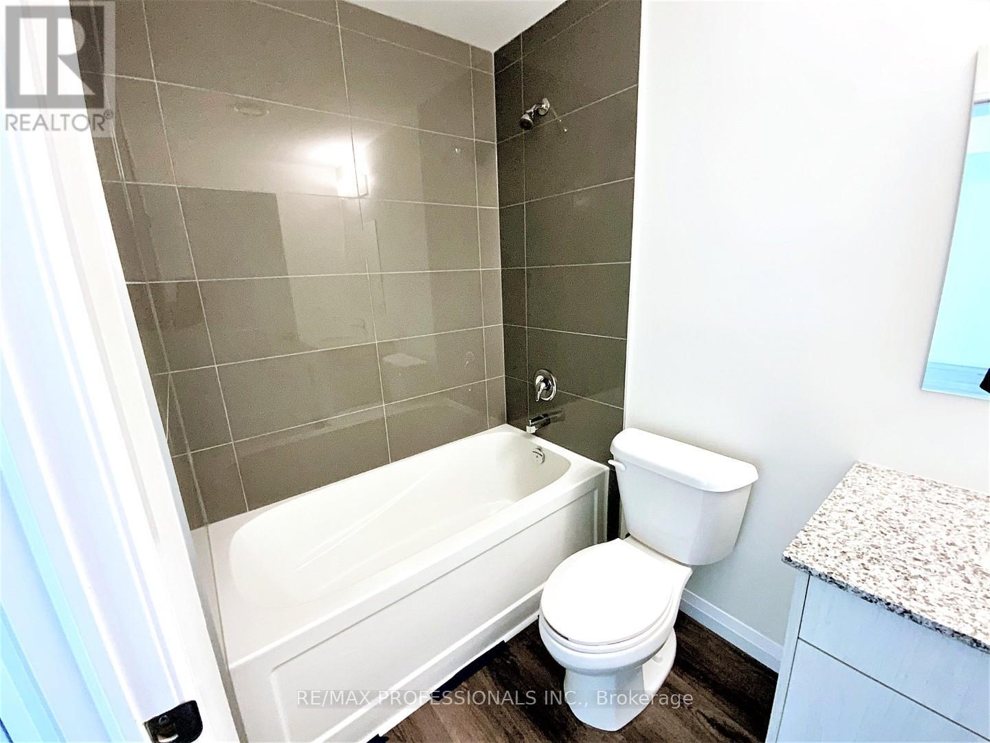 903 - 60 Charles Street W, Kitchener, Ontario  N2G 0C9 - Photo 14 - X12402664