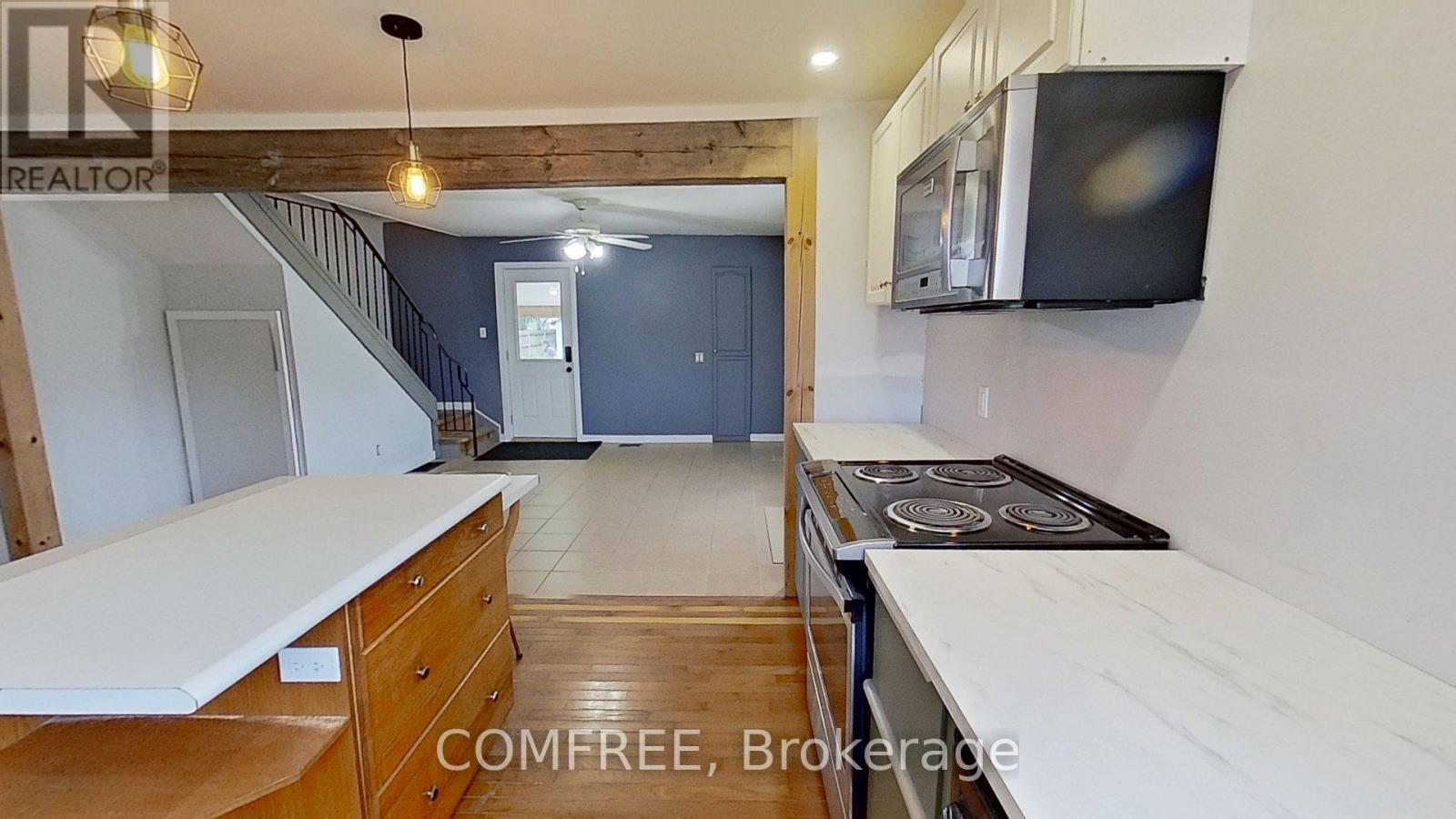 155 Main Street, Southwest Middlesex (Glencoe), Ontario  N0L 1M0 - Photo 10 - X12403938