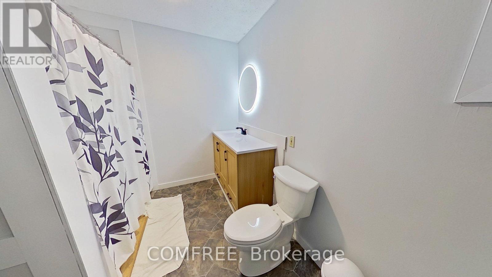 155 Main Street, Southwest Middlesex (Glencoe), Ontario  N0L 1M0 - Photo 12 - X12403938