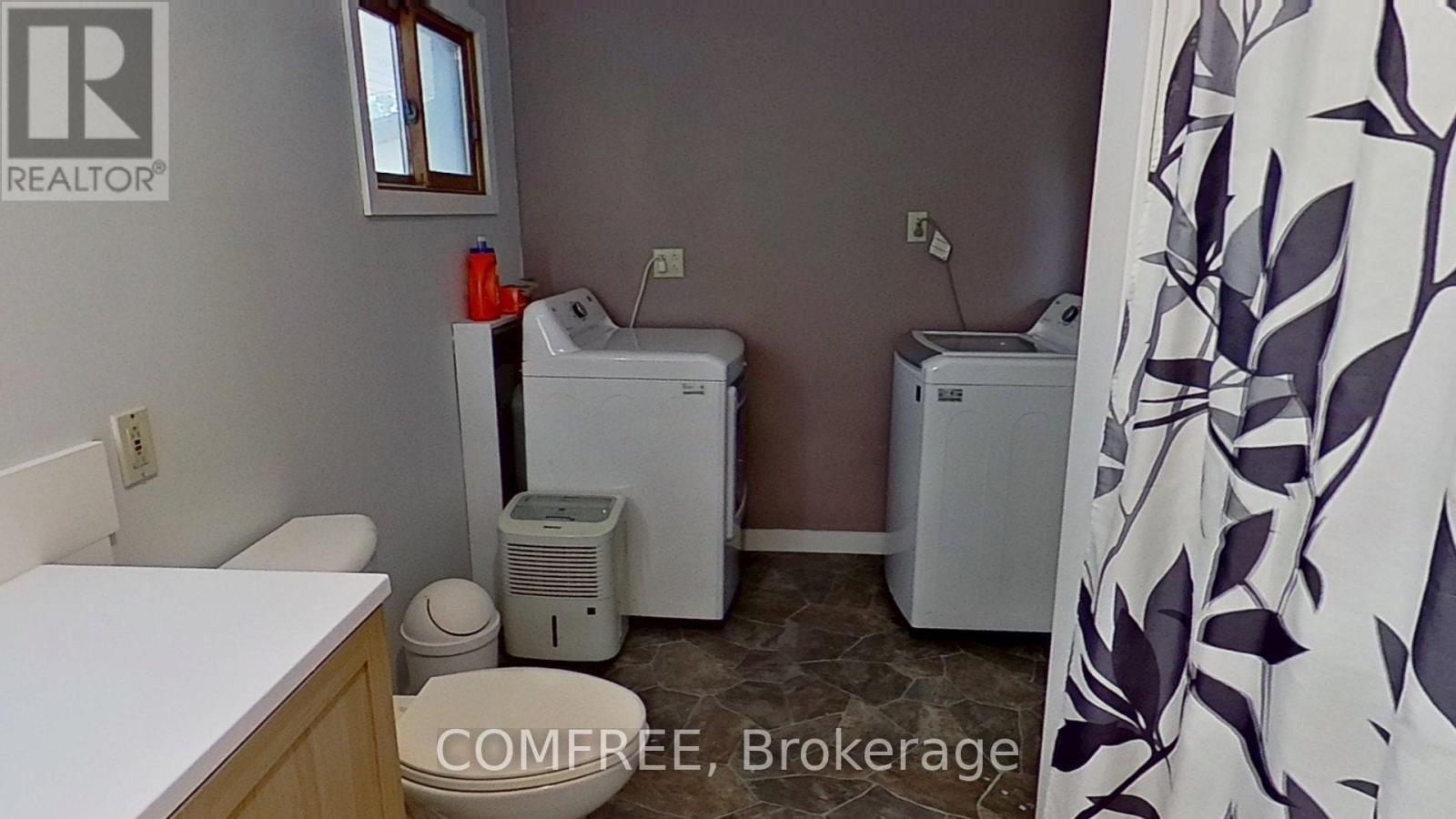 155 Main Street, Southwest Middlesex (Glencoe), Ontario  N0L 1M0 - Photo 13 - X12403938