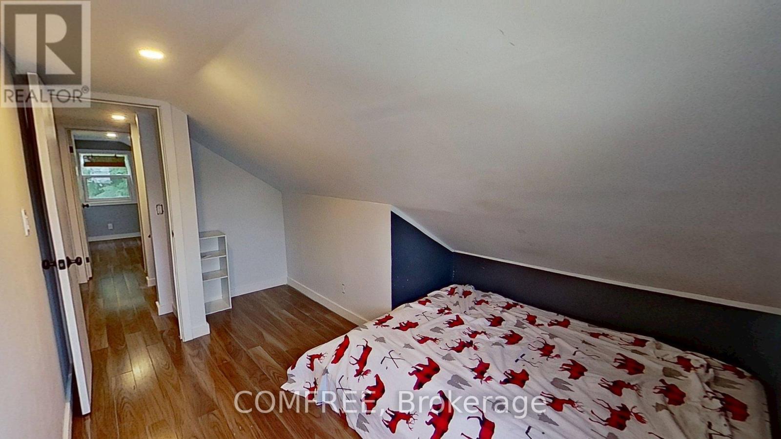 155 Main Street, Southwest Middlesex (Glencoe), Ontario  N0L 1M0 - Photo 14 - X12403938