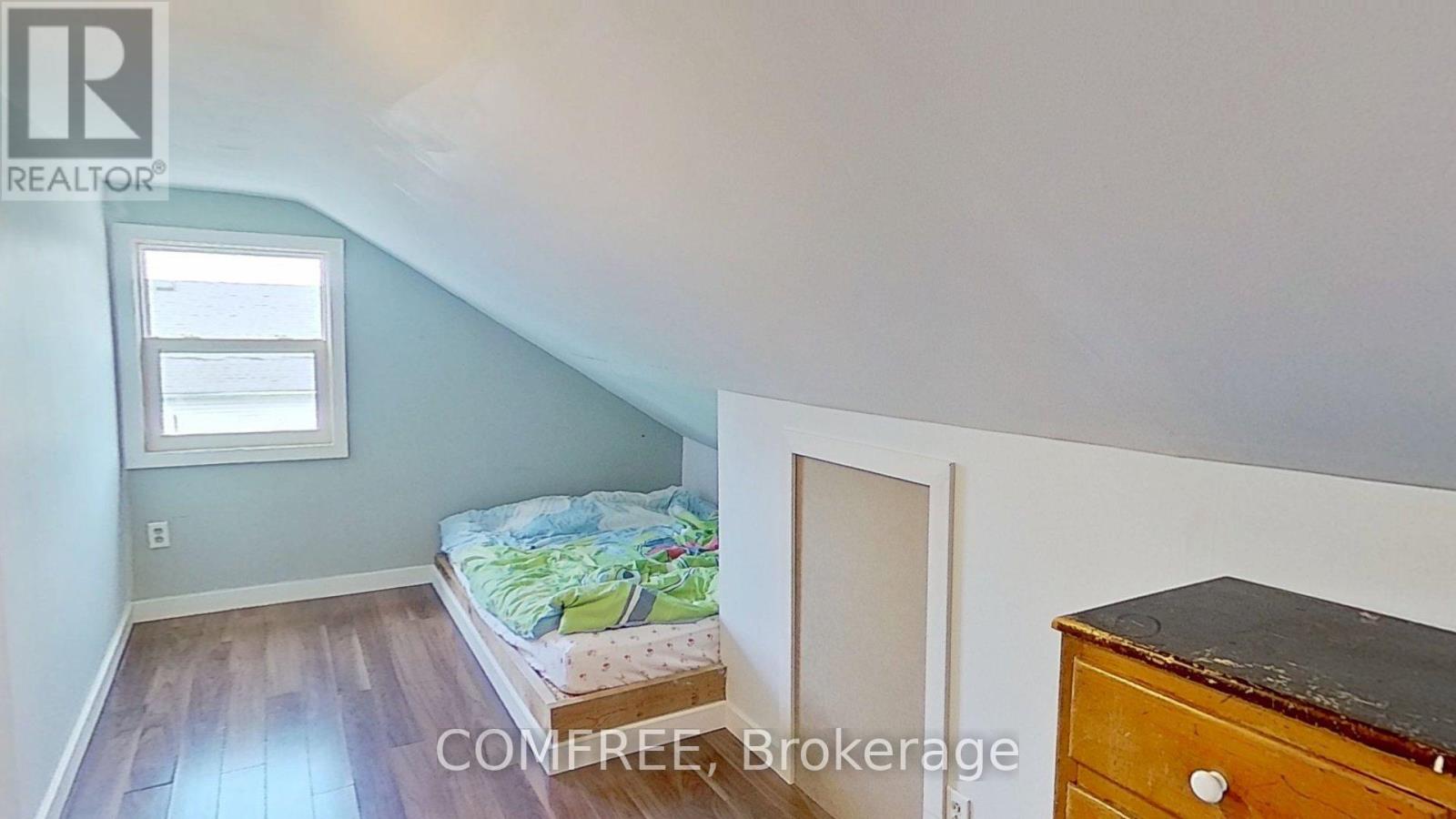 155 Main Street, Southwest Middlesex (Glencoe), Ontario  N0L 1M0 - Photo 17 - X12403938