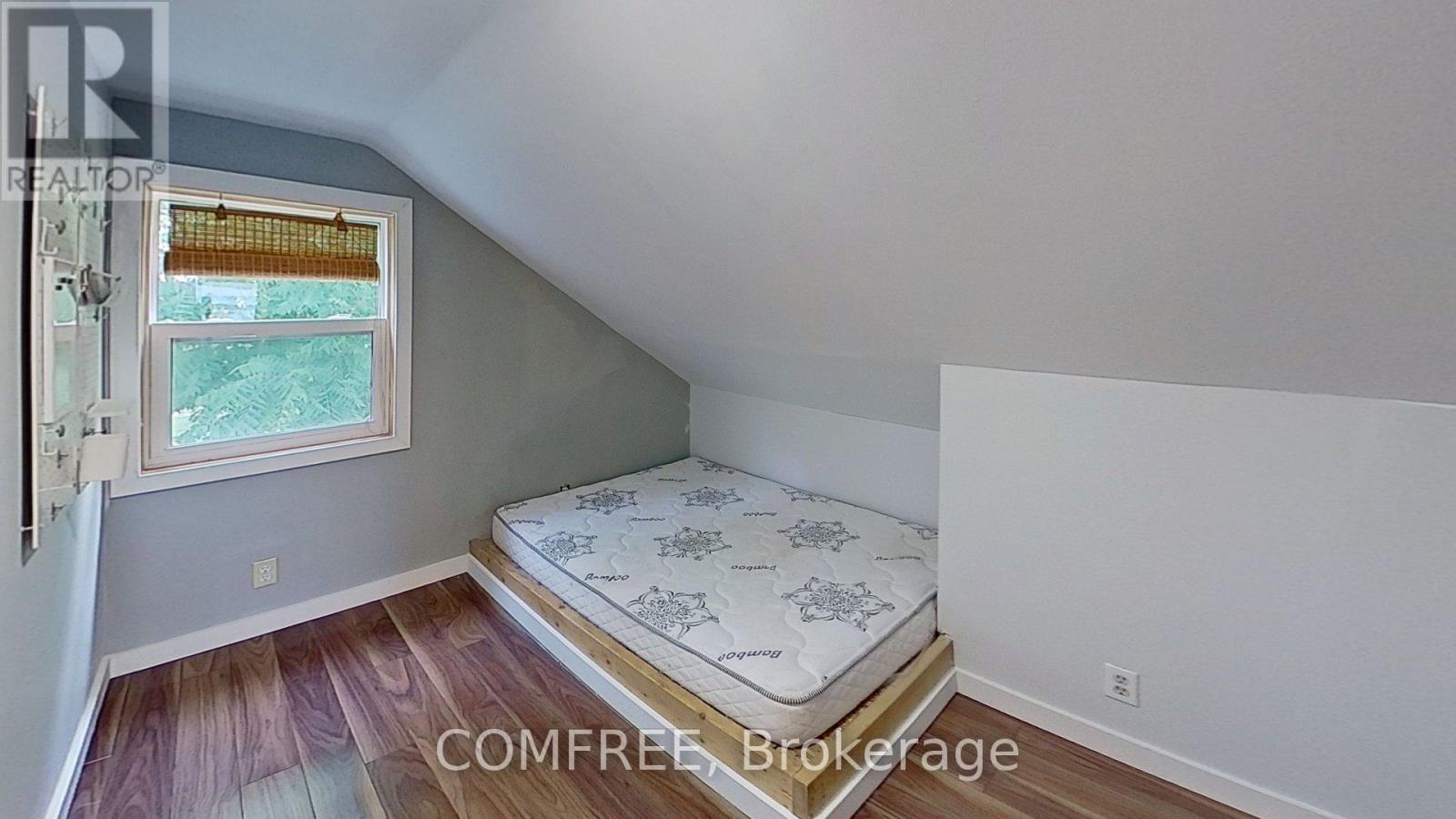 155 Main Street, Southwest Middlesex (Glencoe), Ontario  N0L 1M0 - Photo 19 - X12403938