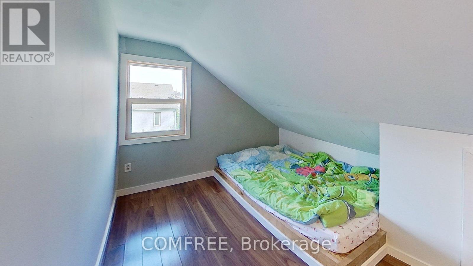 155 Main Street, Southwest Middlesex (Glencoe), Ontario  N0L 1M0 - Photo 28 - X12403938