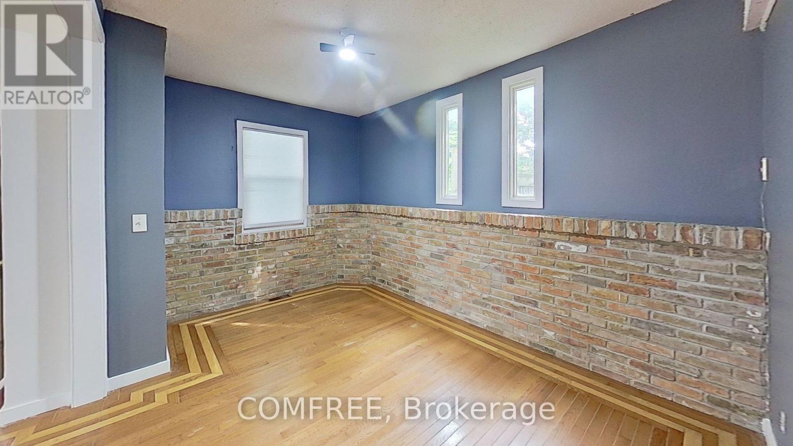 155 Main Street, Southwest Middlesex (Glencoe), Ontario  N0L 1M0 - Photo 32 - X12403938