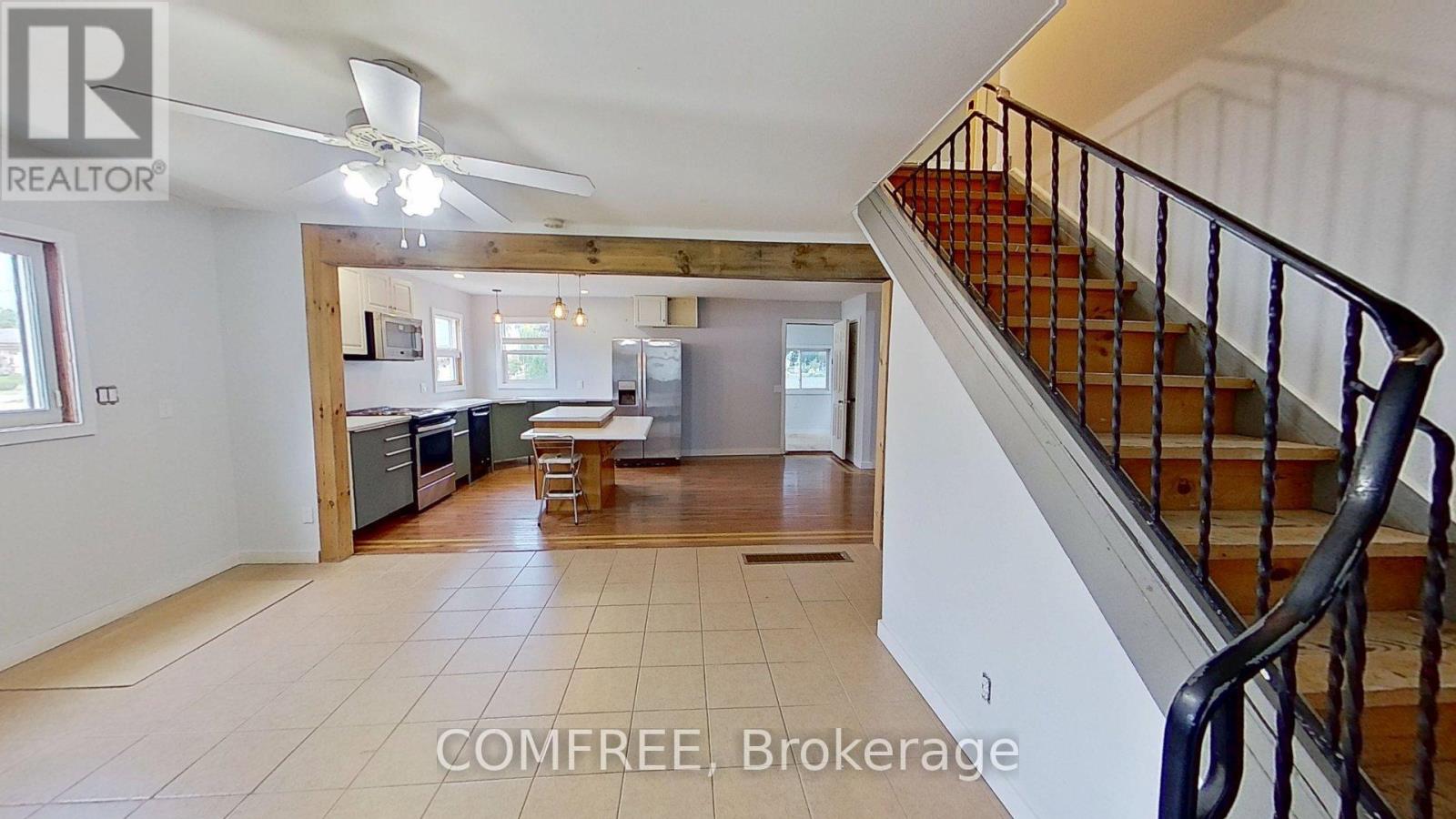 155 Main Street, Southwest Middlesex (Glencoe), Ontario  N0L 1M0 - Photo 5 - X12403938