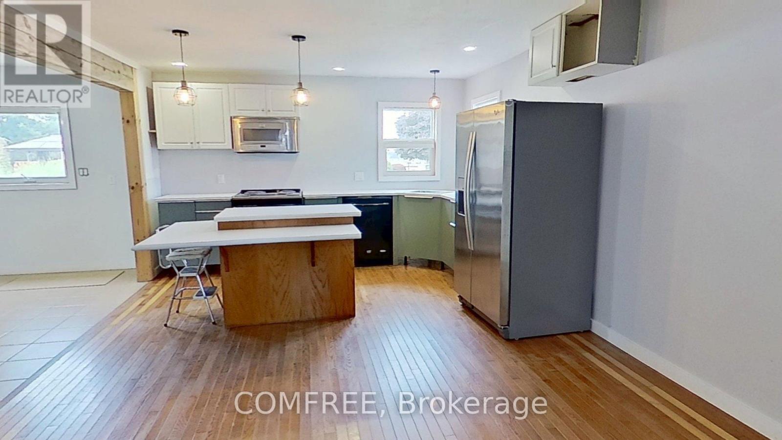 155 Main Street, Southwest Middlesex (Glencoe), Ontario  N0L 1M0 - Photo 7 - X12403938