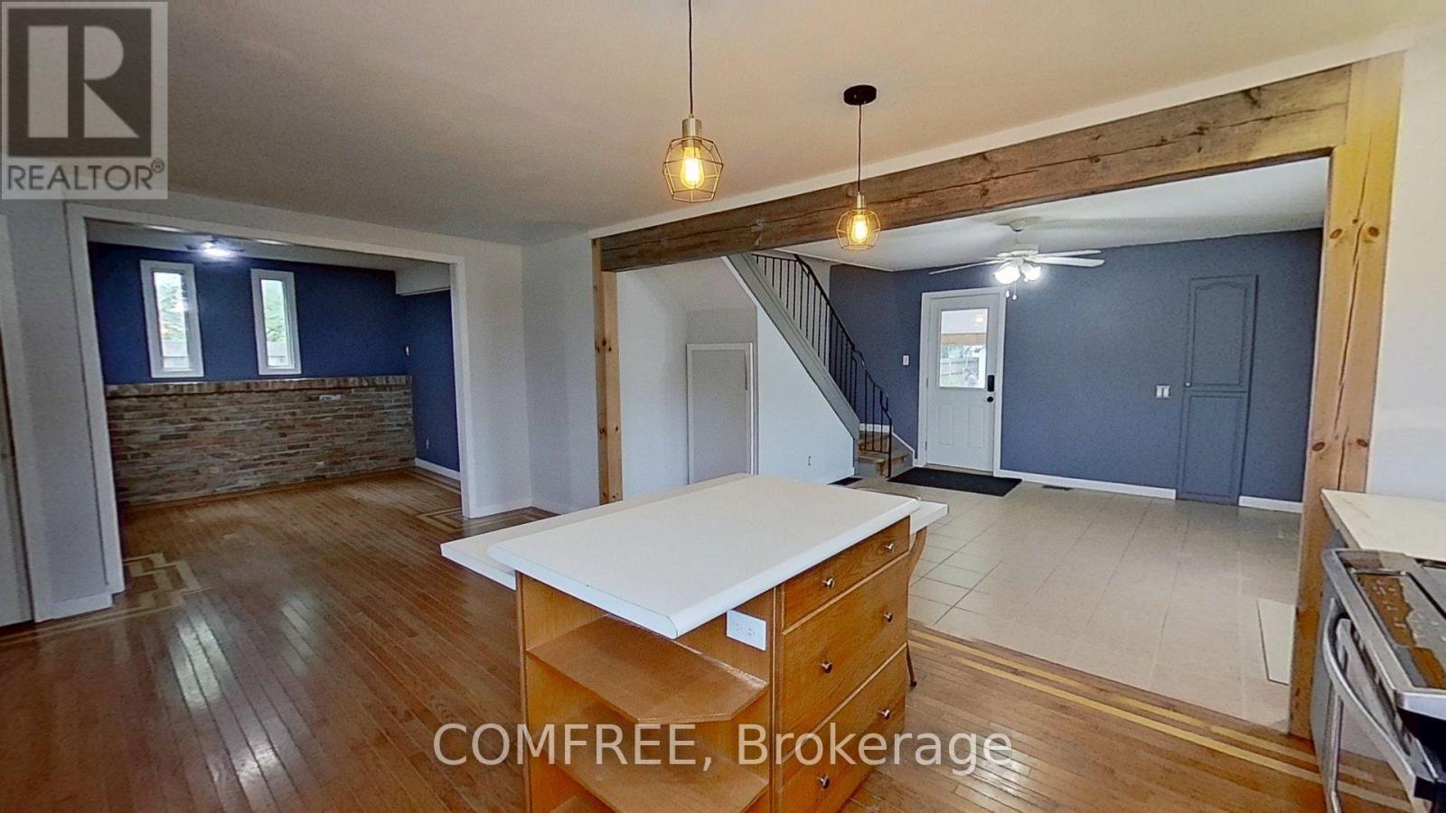 155 Main Street, Southwest Middlesex (Glencoe), Ontario  N0L 1M0 - Photo 9 - X12403938