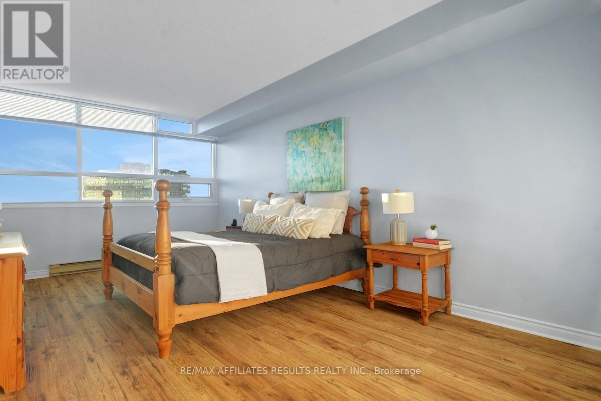 1906 - 1480 Riverside Drive, Ottawa, Ontario  K1G 5H2 - Photo 18 - X12403960
