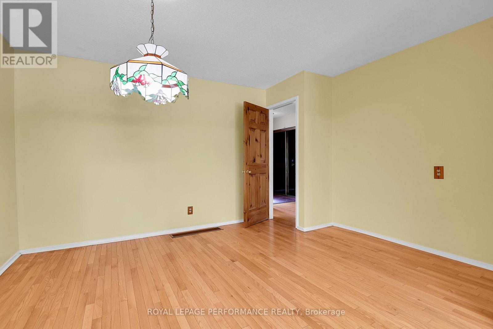 59 Leacock Drive, Ottawa, Ontario  K2K 1S4 - Photo 15 - X12404007