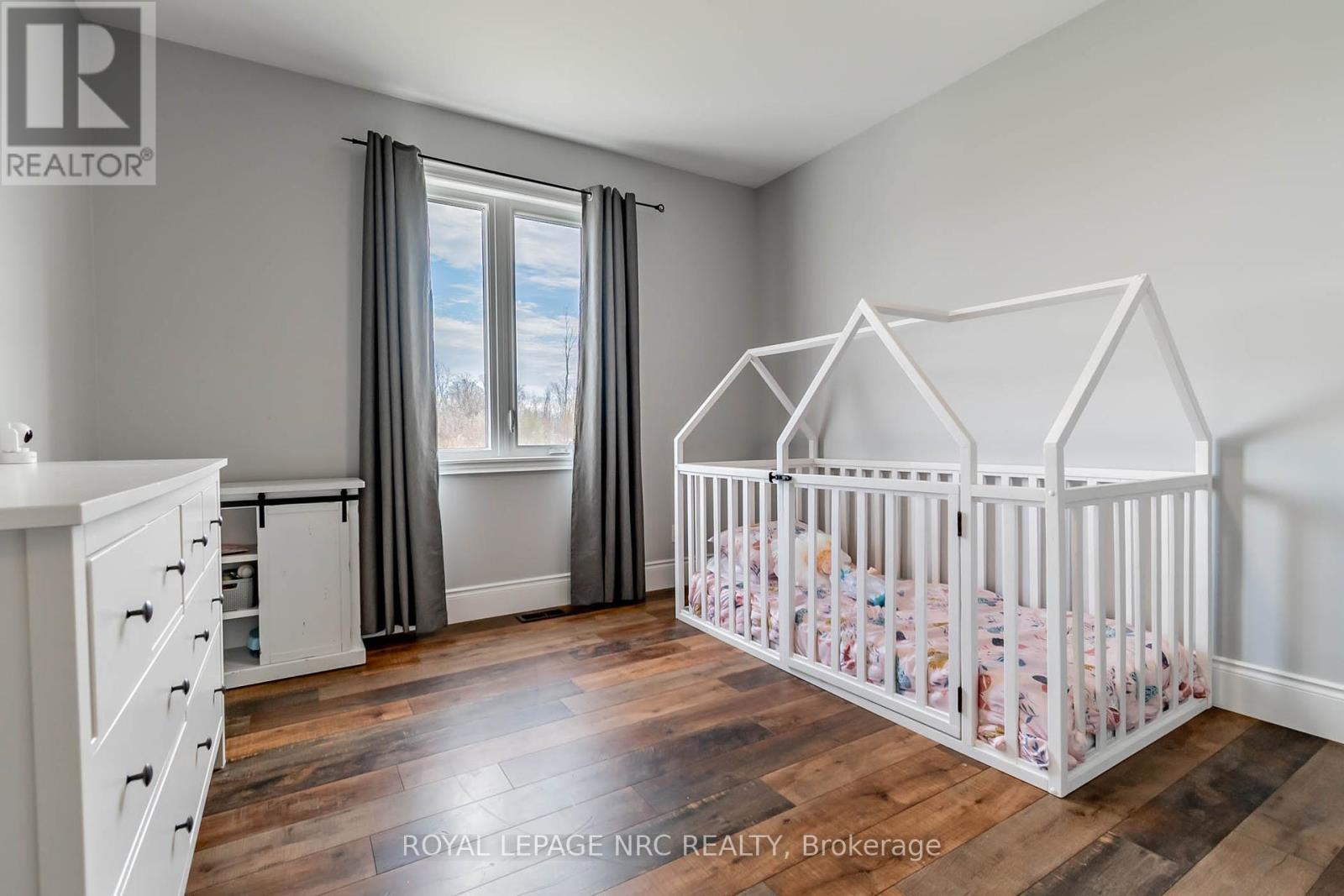 856 Lorraine Road, Port Colborne, Ontario  L3K 5V5 - Photo 17 - X12403877