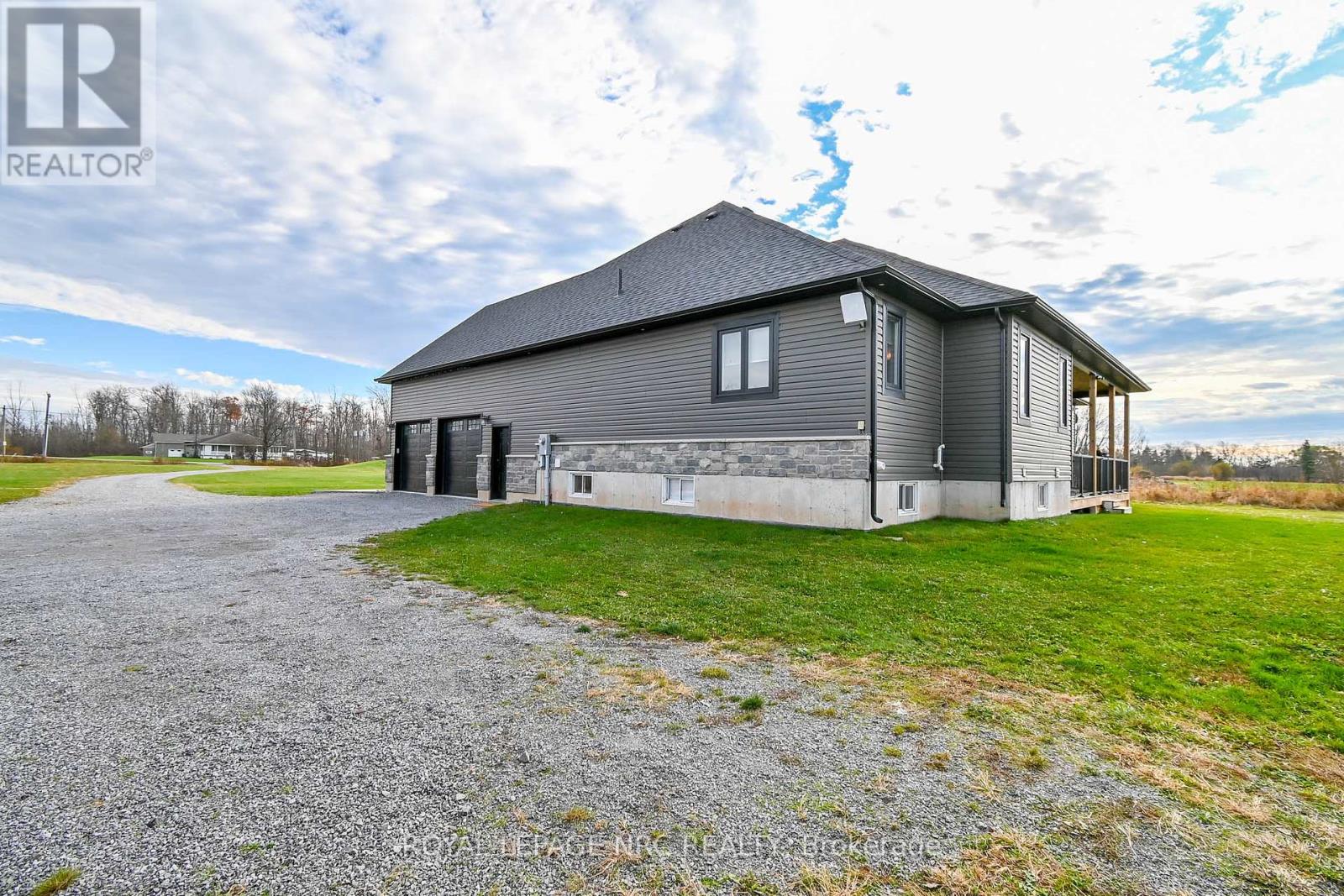 856 Lorraine Road, Port Colborne, Ontario  L3K 5V5 - Photo 36 - X12403877