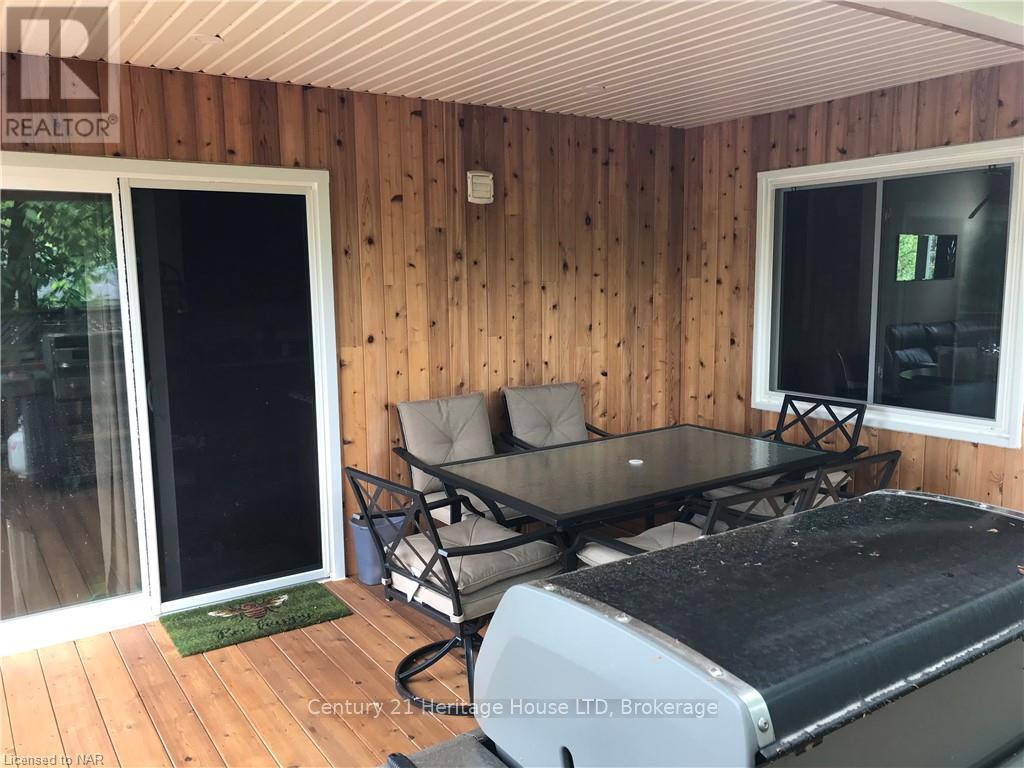 1193 Pettit Road, Fort Erie, Ontario  L2A 5A4 - Photo 11 - X12403947