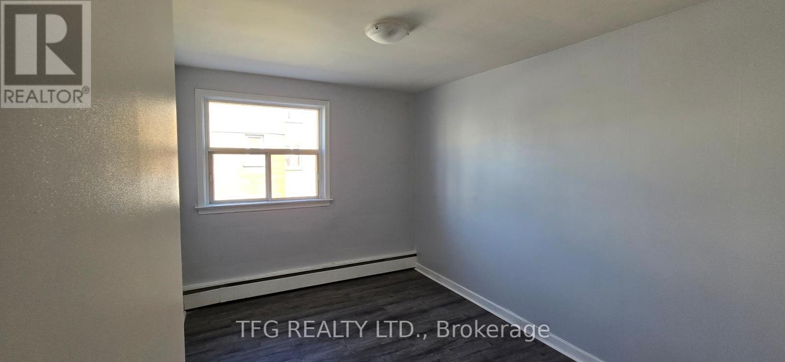8 - 300 Montrave Avenue, Oshawa, Ontario  L1J 4S2 - Photo 10 - E12403962