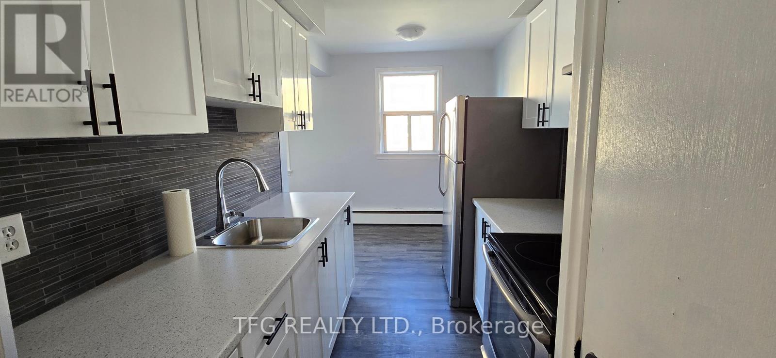 8 - 300 Montrave Avenue, Oshawa, Ontario  L1J 4S2 - Photo 8 - E12403962