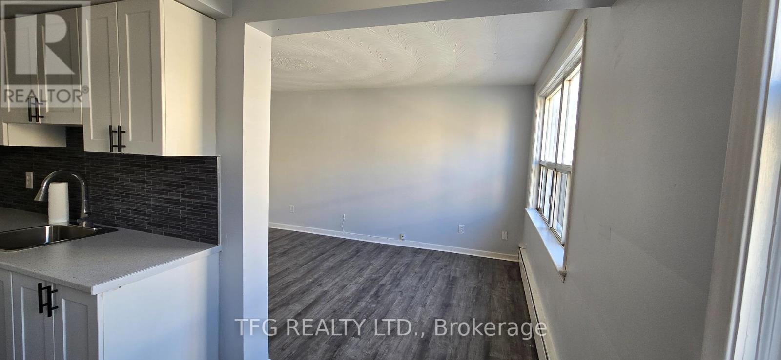 8 - 300 Montrave Avenue, Oshawa, Ontario  L1J 4S2 - Photo 9 - E12403962
