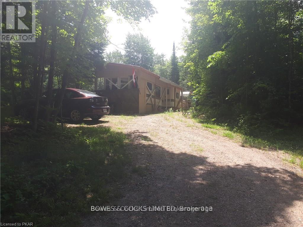 1326 Musclow Greenview, Hastings Highlands, Ontario  K0L 1C0 - Photo 14 - X12403850