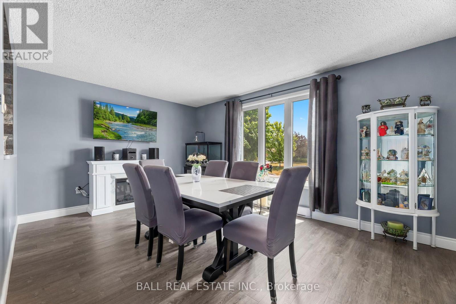 2 Hazel Street, Kawartha Lakes, Ontario  K9V 5M2 - Photo 15 - X12403925