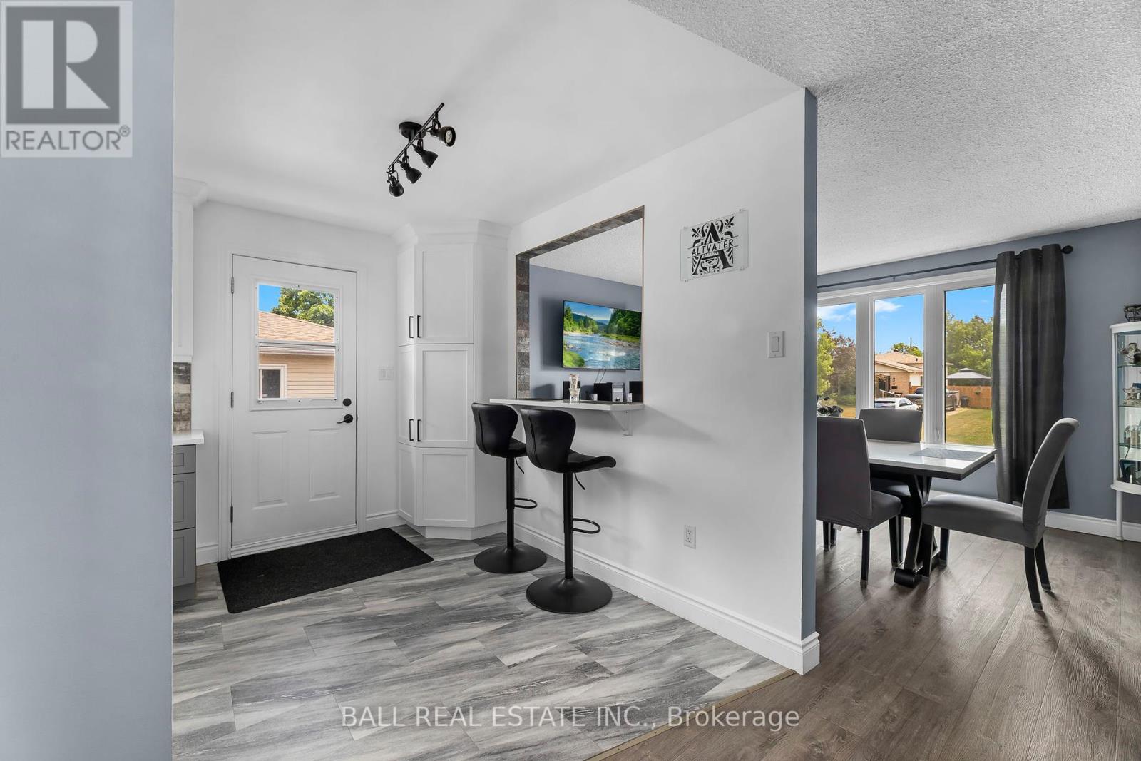 2 Hazel Street, Kawartha Lakes, Ontario  K9V 5M2 - Photo 20 - X12403925