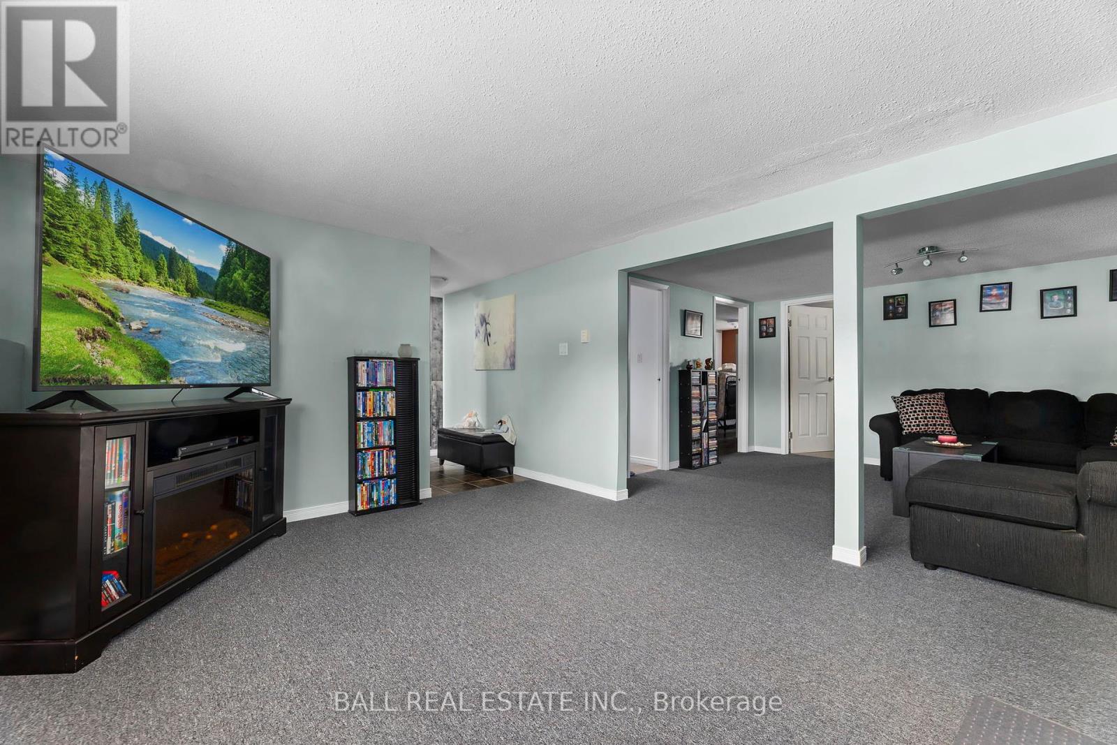 2 Hazel Street, Kawartha Lakes, Ontario  K9V 5M2 - Photo 30 - X12403925