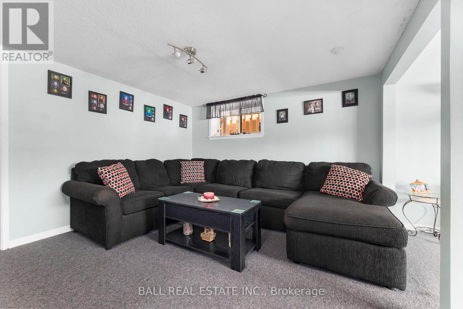 2 Hazel Street, Kawartha Lakes, Ontario  K9V 5M2 - Photo 31 - X12403925