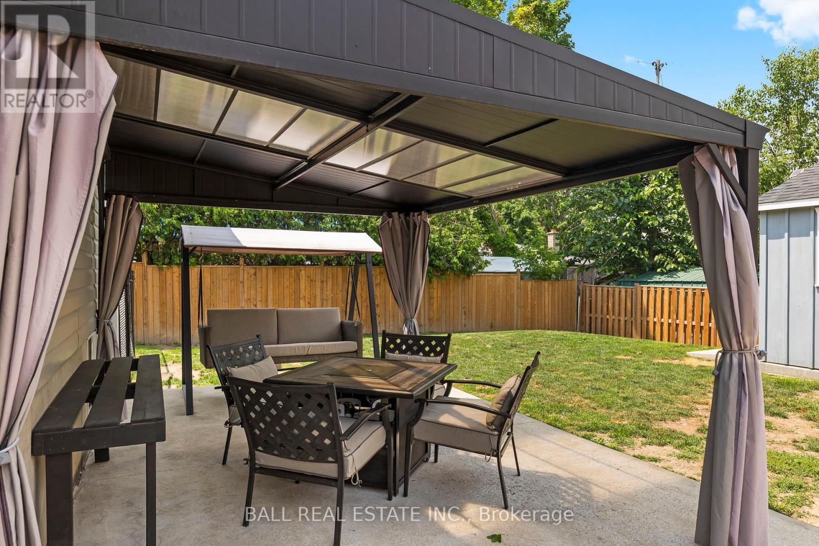 2 Hazel Street, Kawartha Lakes, Ontario  K9V 5M2 - Photo 8 - X12403925