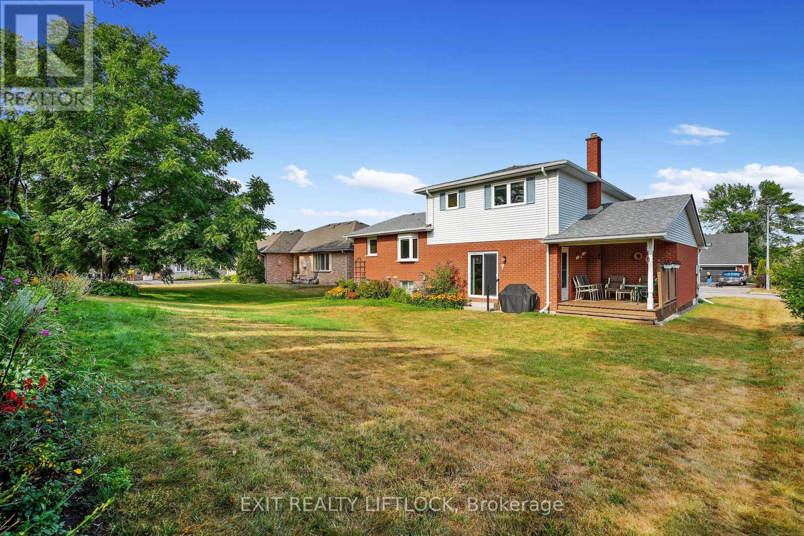 12 Victoria Avenue, Smith-Ennismore-Lakefield, Ontario  K0L 2H0 - Photo 41 - X12403946