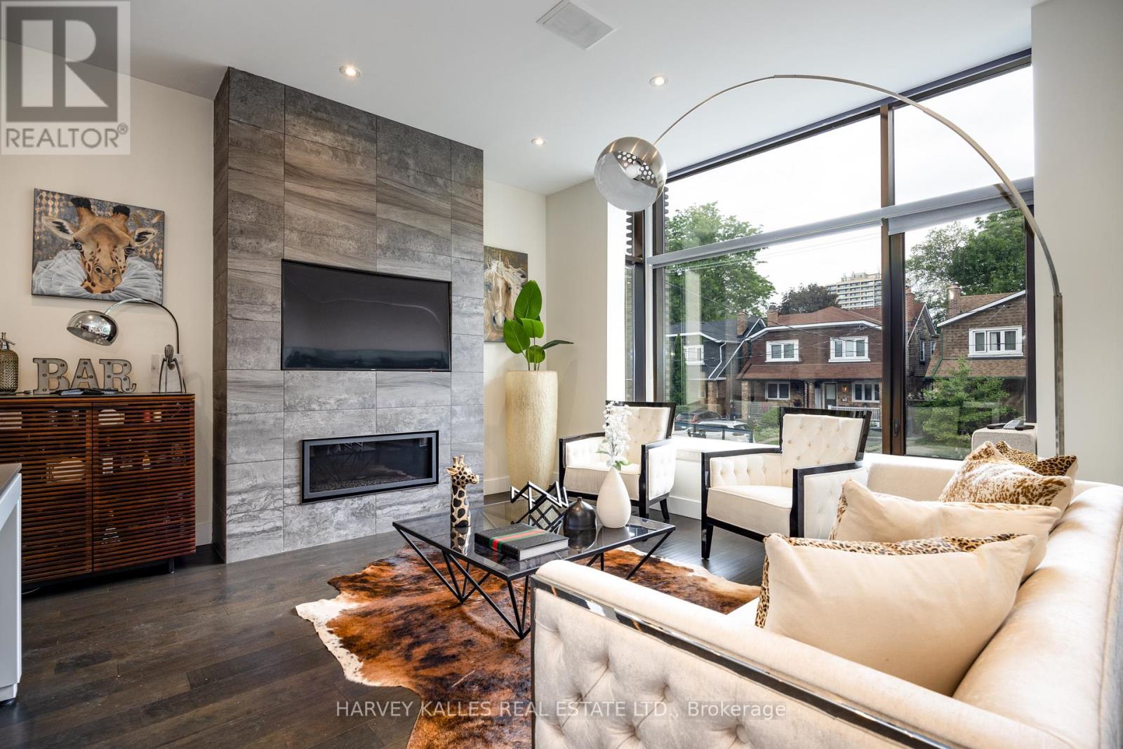 397 Soudan Avenue, Toronto, Ontario  M4S 1W6 - Photo 3 - C12403689