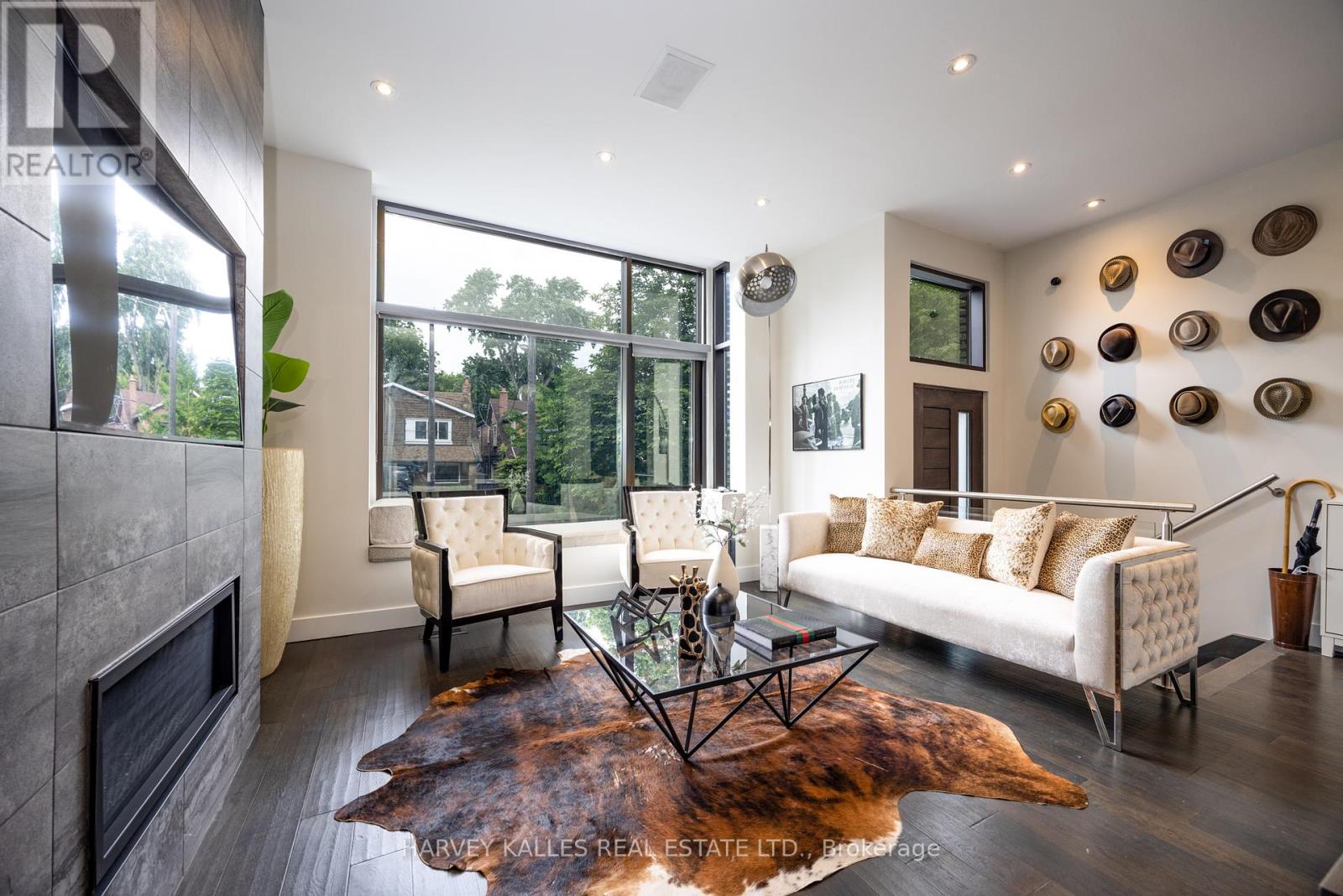397 Soudan Avenue, Toronto, Ontario  M4S 1W6 - Photo 4 - C12403689