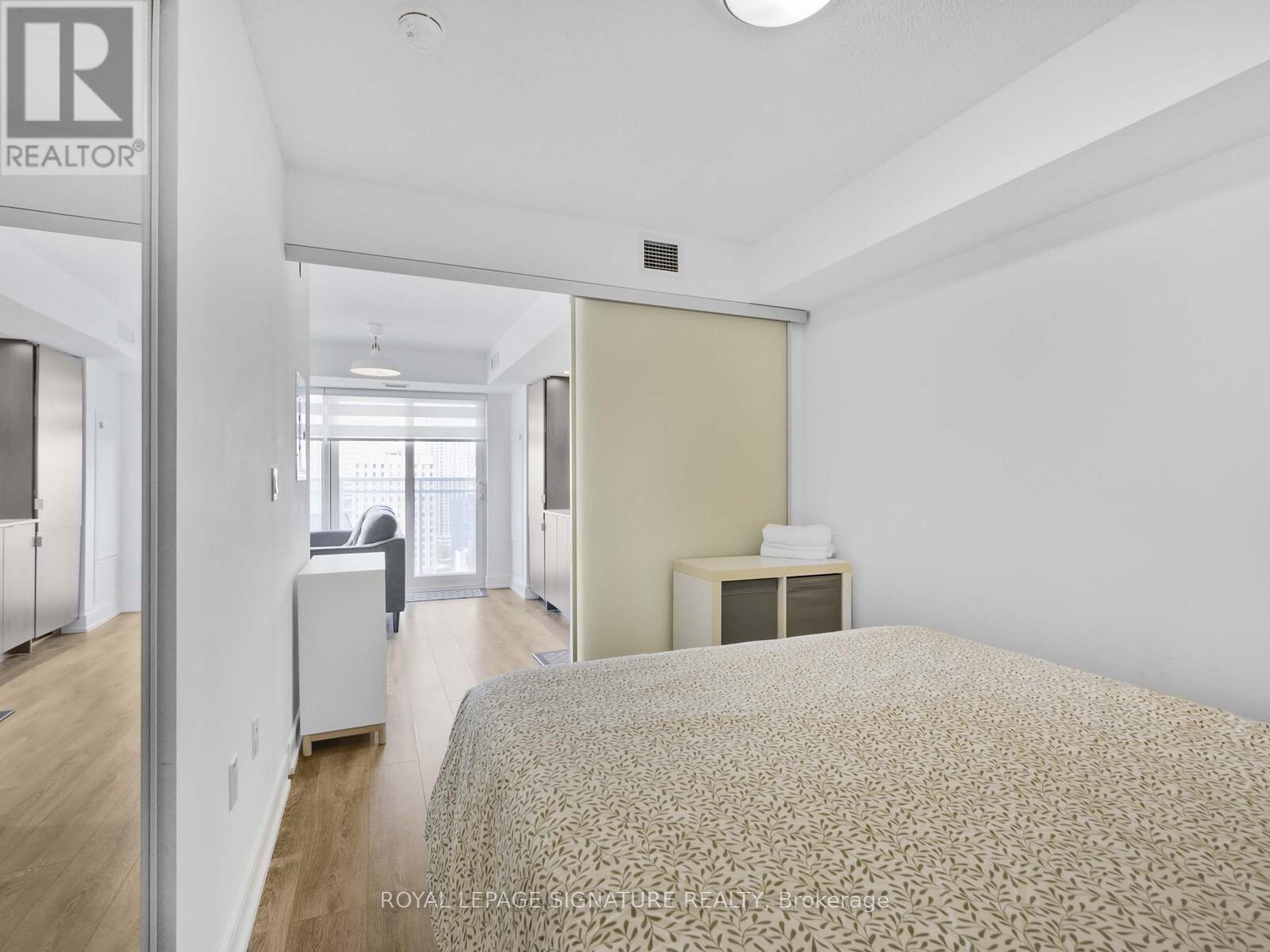 1912 - 89 Mcgill Street, Toronto, Ontario  M5B 0B1 - Photo 19 - C12403763