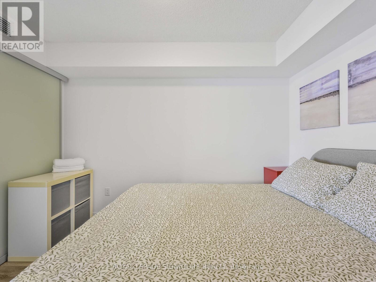 1912 - 89 Mcgill Street, Toronto, Ontario  M5B 0B1 - Photo 20 - C12403763