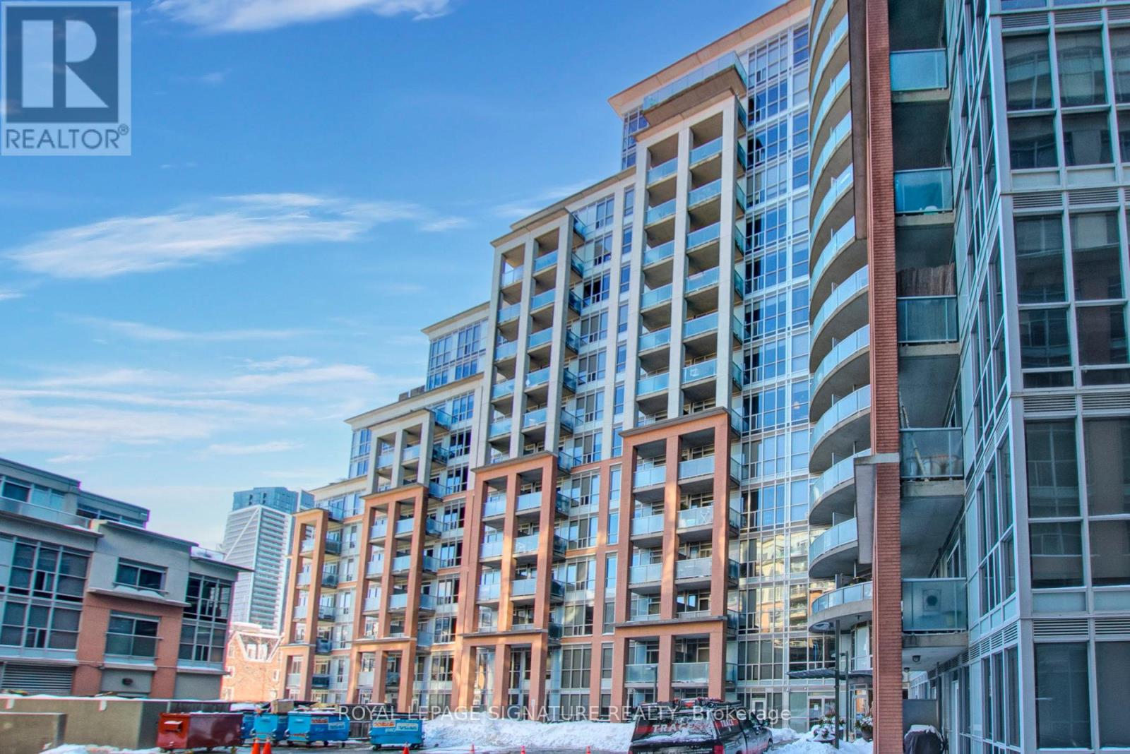 126 - 1 Shaw Street, Toronto, Ontario  M6K 0A1 - Photo 1 - C12403799